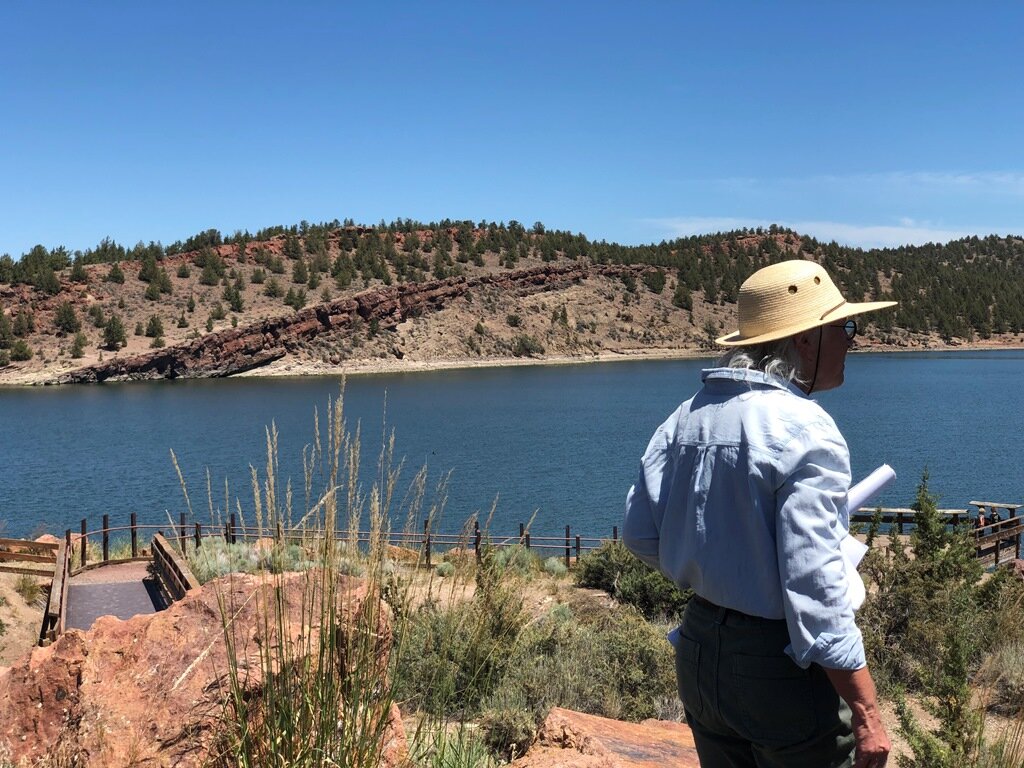  Carrie points to outflow tuffs from the Crooked River Caldera at Haystack Reservoir 