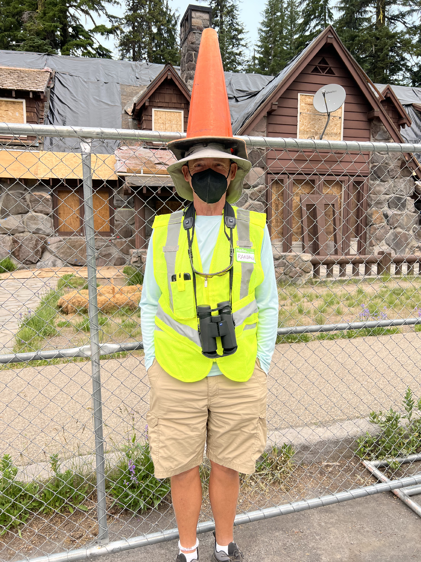  Randall, who I believe said he was from France, demos an interesting new use for our traffic cones. 