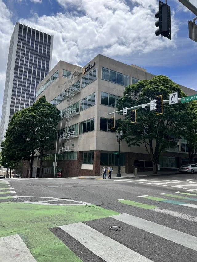  The upper stories of the old Oregonian Building are faced in buff-colored Indiana limestone. 