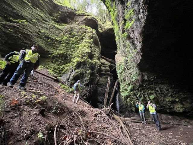  The far side of the alcove is undercut by the stream which is eroding the Sandy River Mudstone at the base of the cliff. 