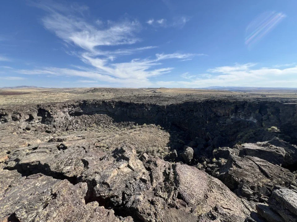  Lava Pit Crater. 