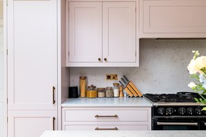 Godalming kitchen, bar and banquettes — Herringbone