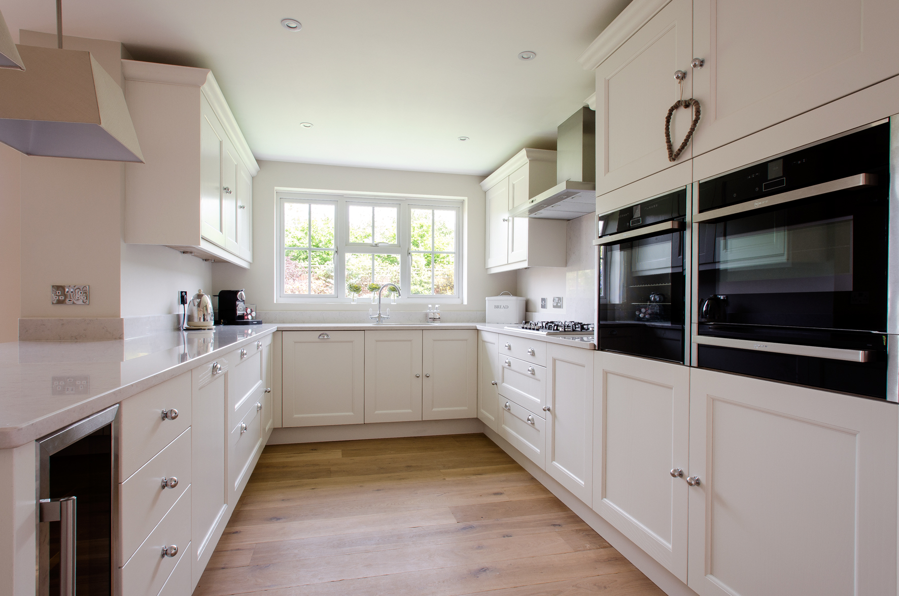 27 Kendal Medow kitchen1.jpg