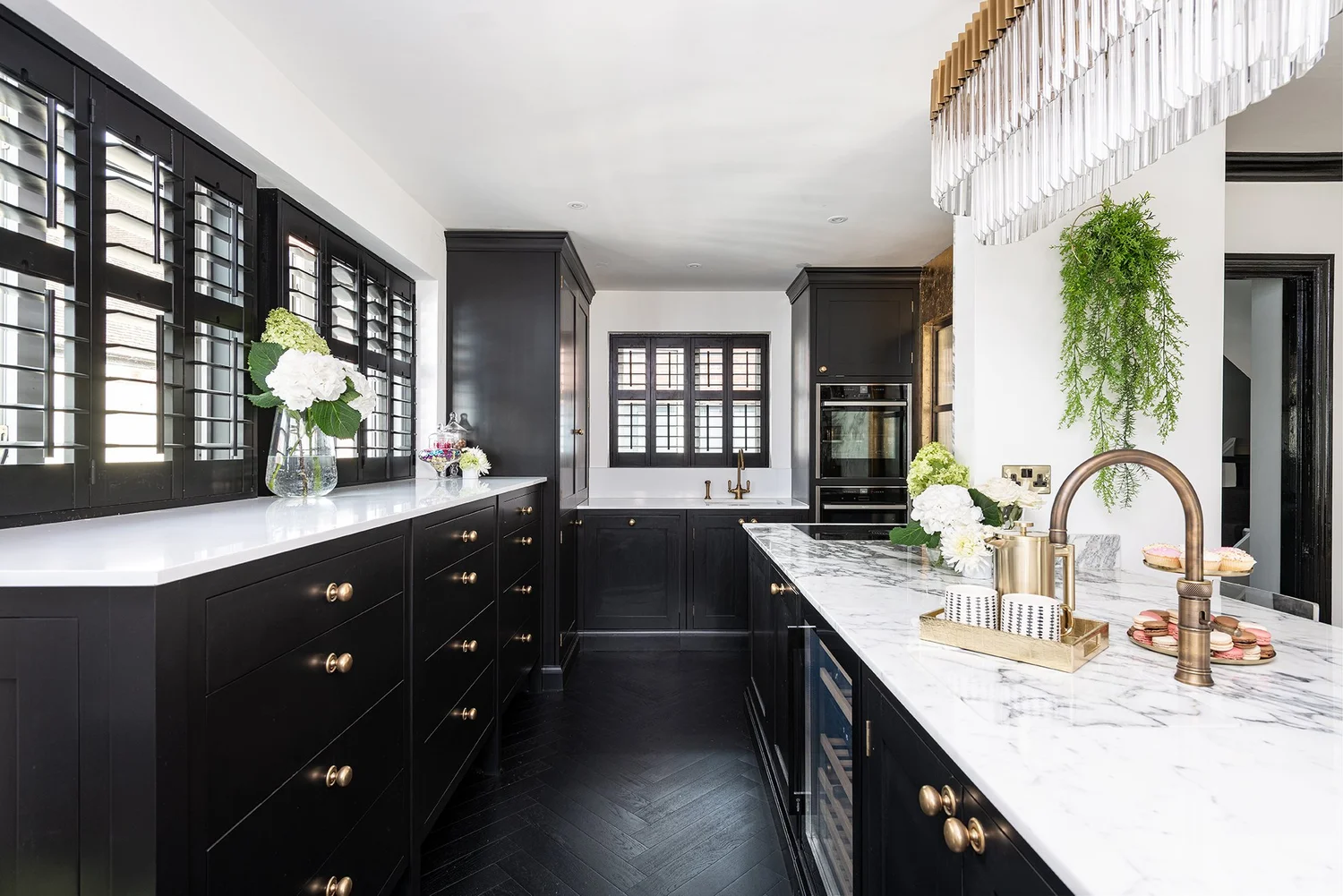Canterbury Townhouse kitchen and Bar — Herringbone House