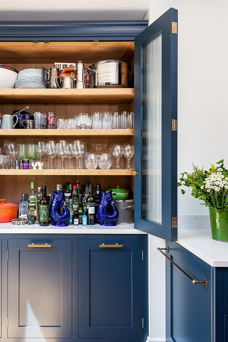 Kitchen Trends: Welcome To Your Bar!