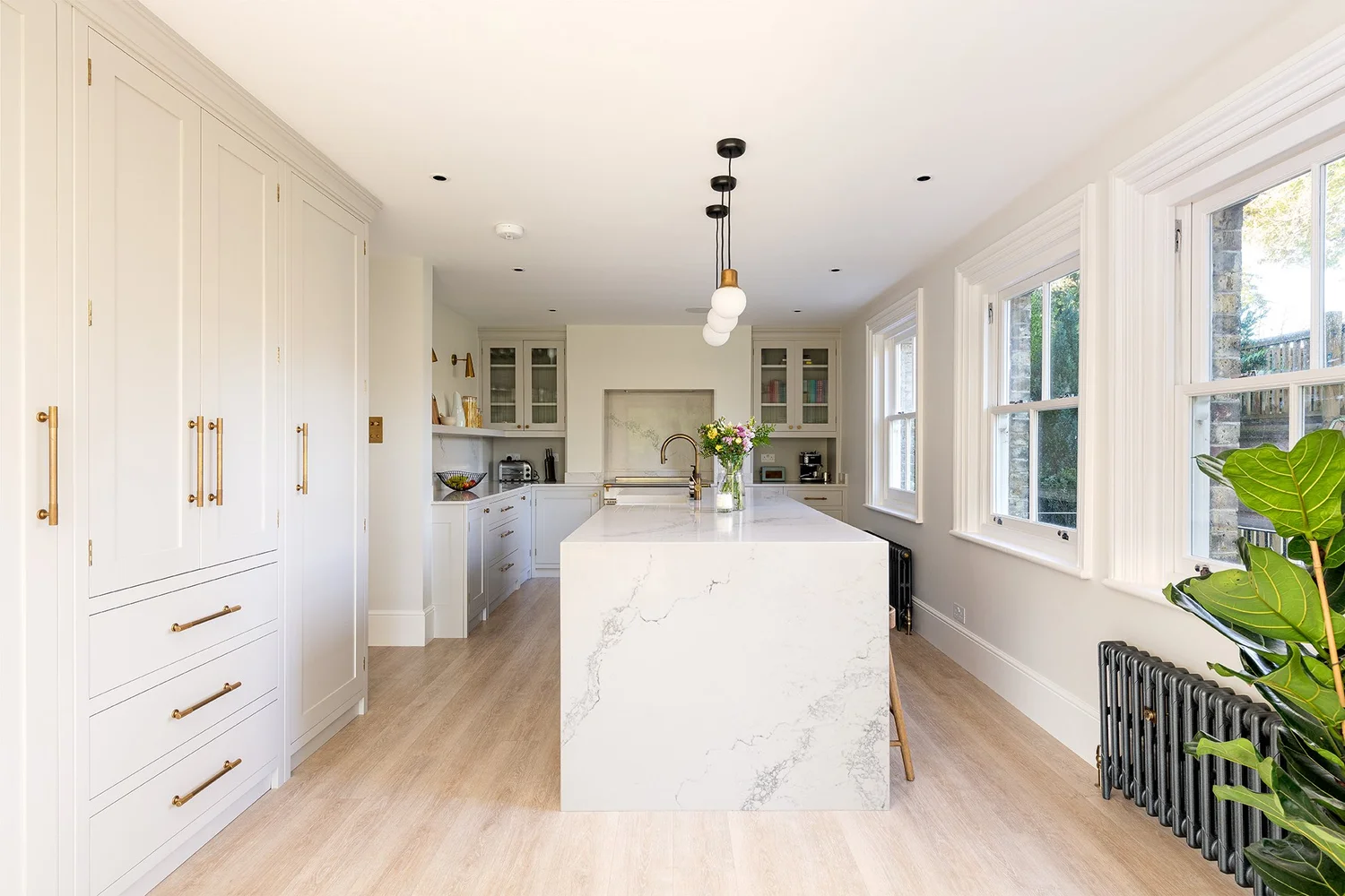 Dunton Green Kitchen, bar, wardrobe and utility — Herringbone House