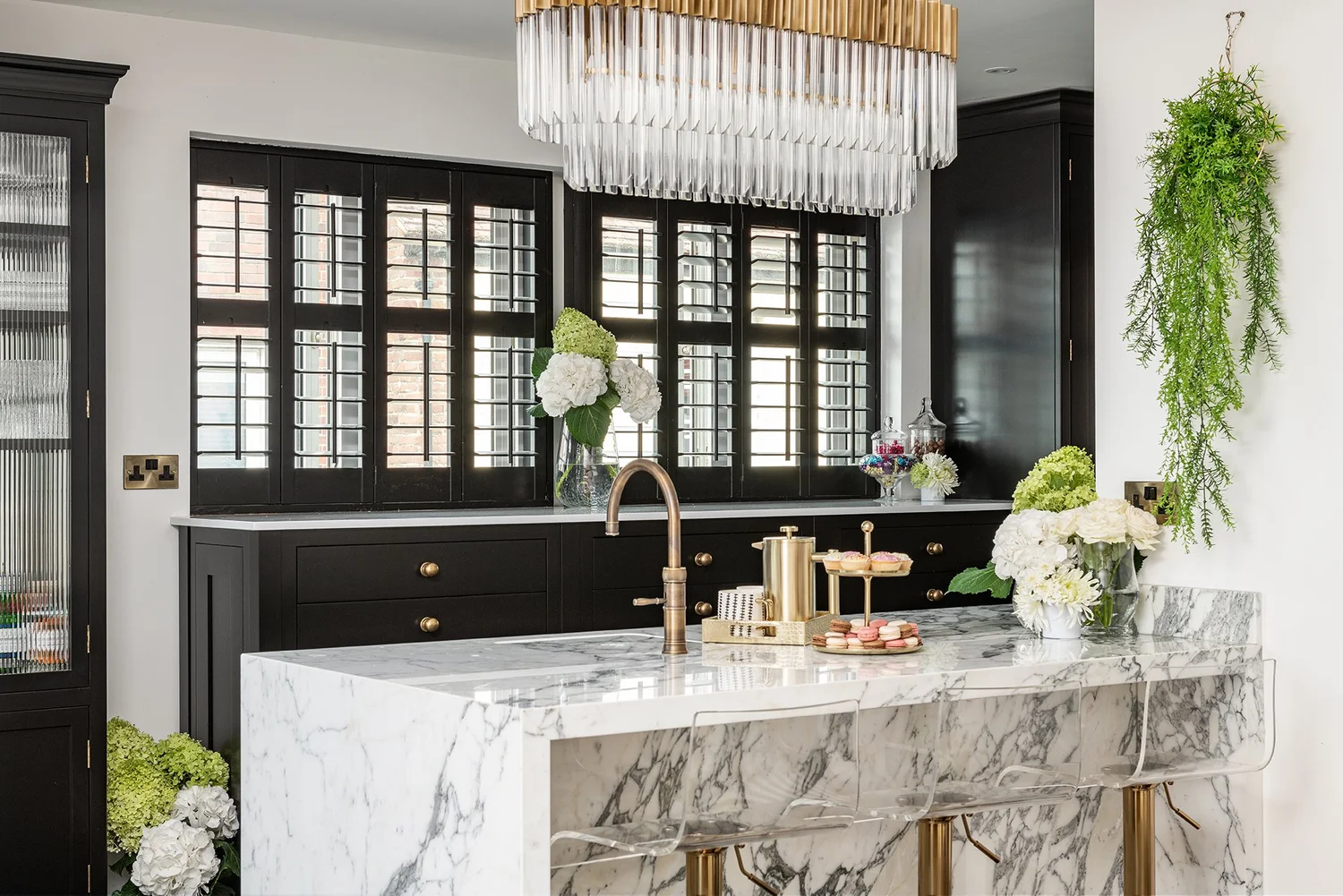 Canterbury Townhouse kitchen and Bar — Herringbone House