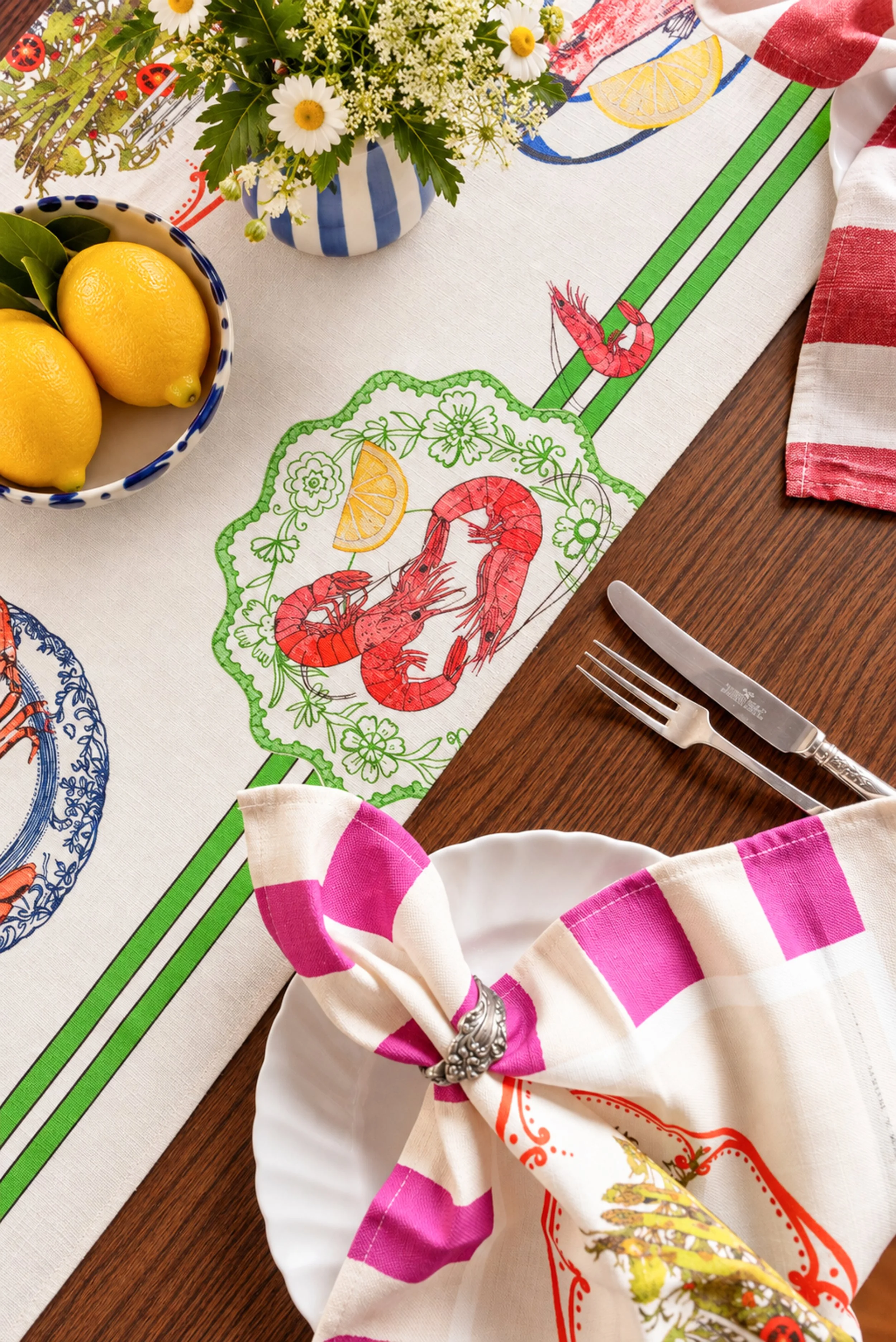Full House Napkins Collection