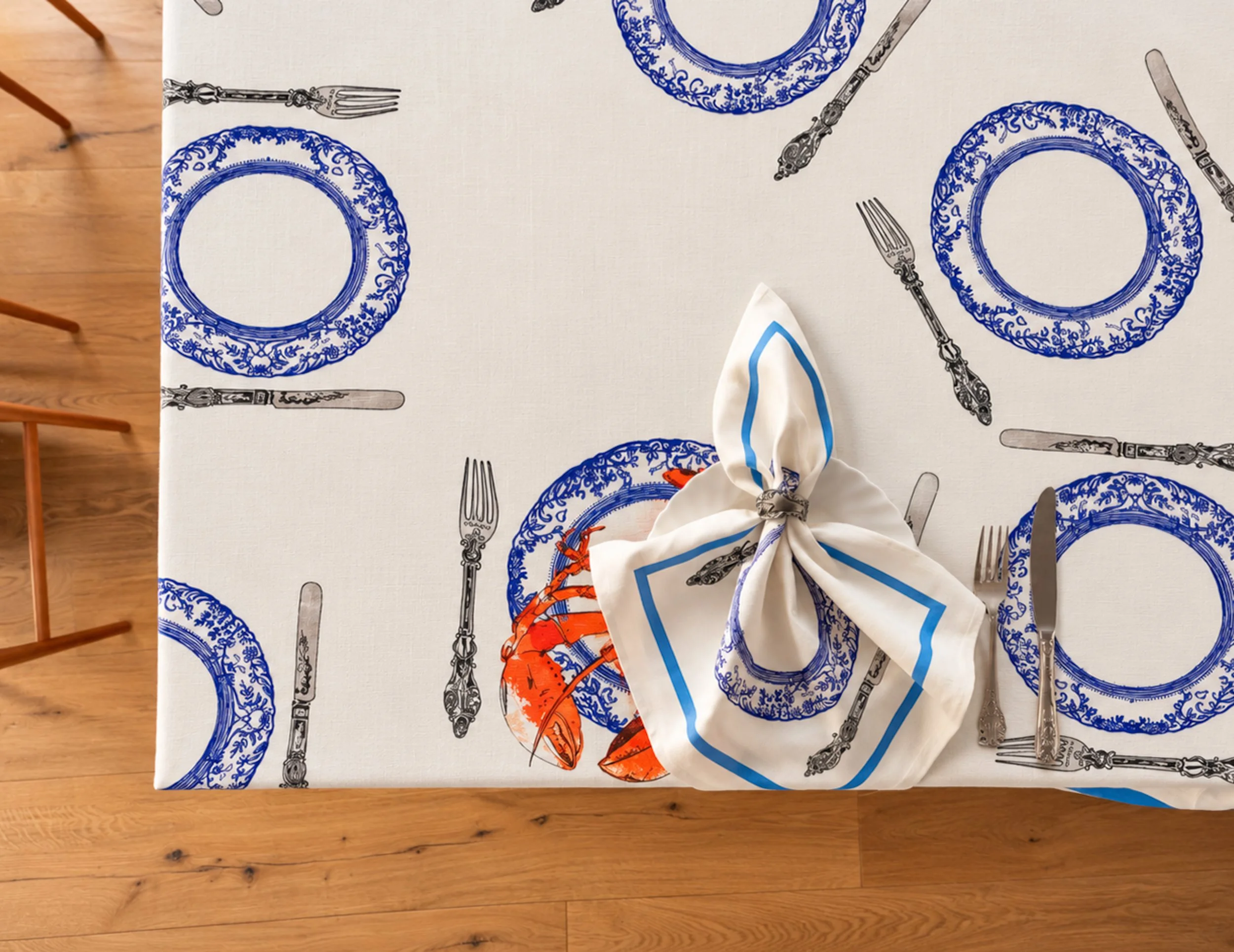 LuckyLobsterTableCloth2.JPG