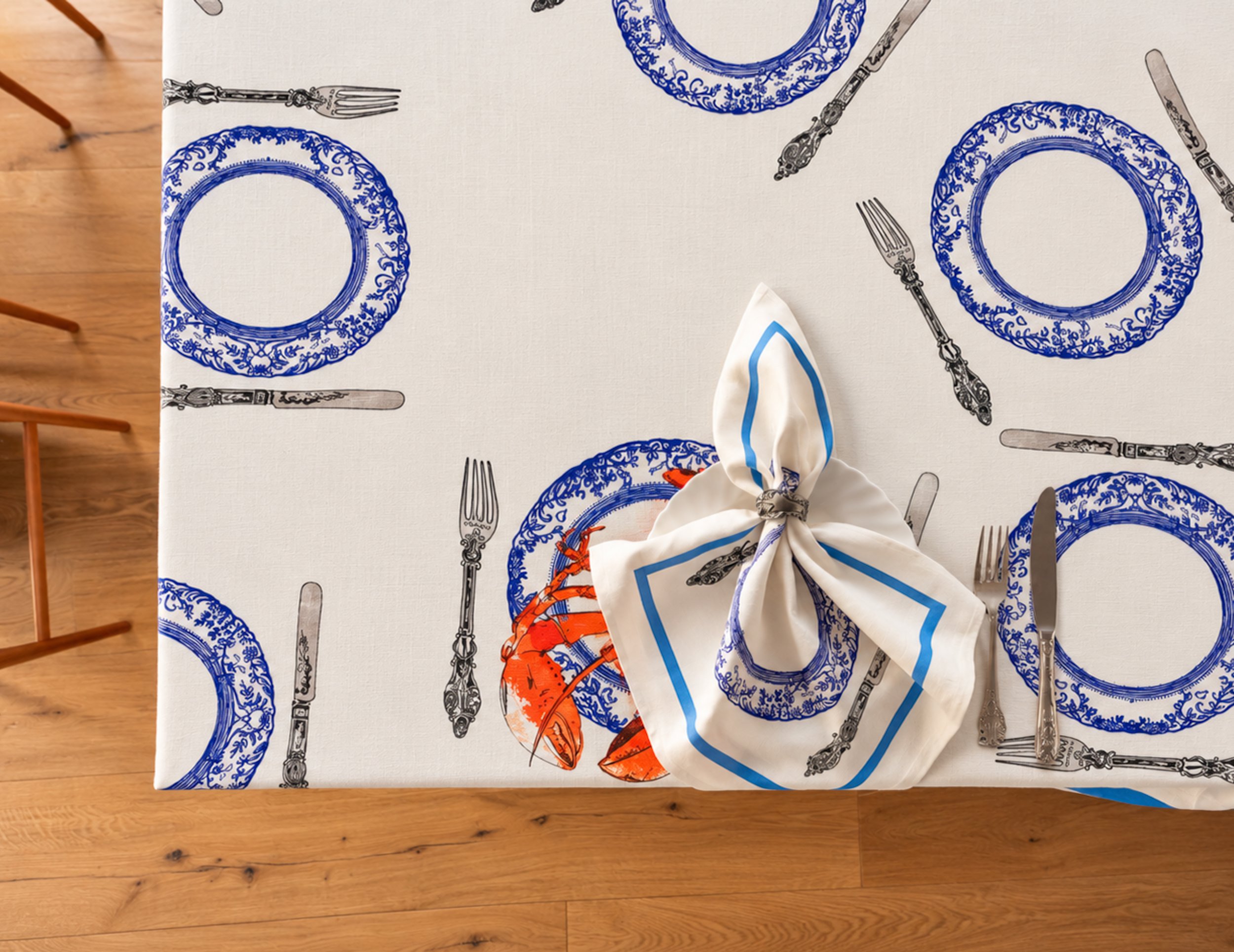 LuckyLobsterTableCloth2.JPG