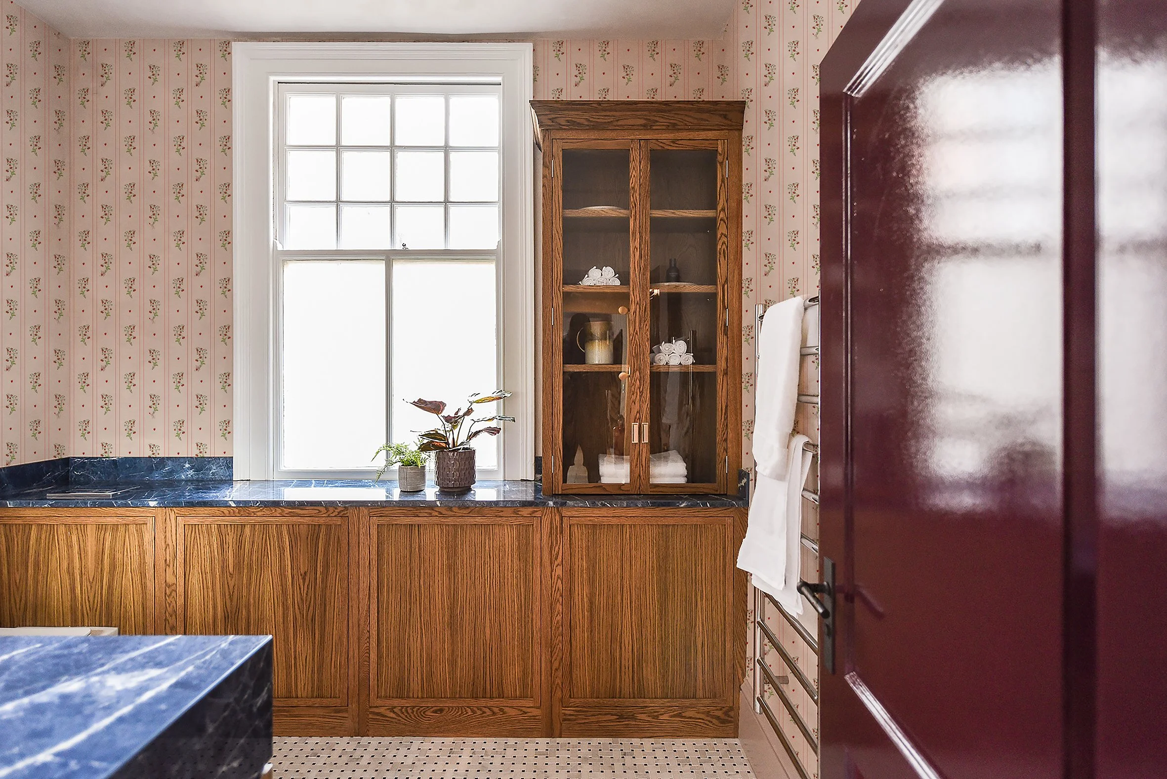 mouse wallpaper in wooden kitchen.jpg