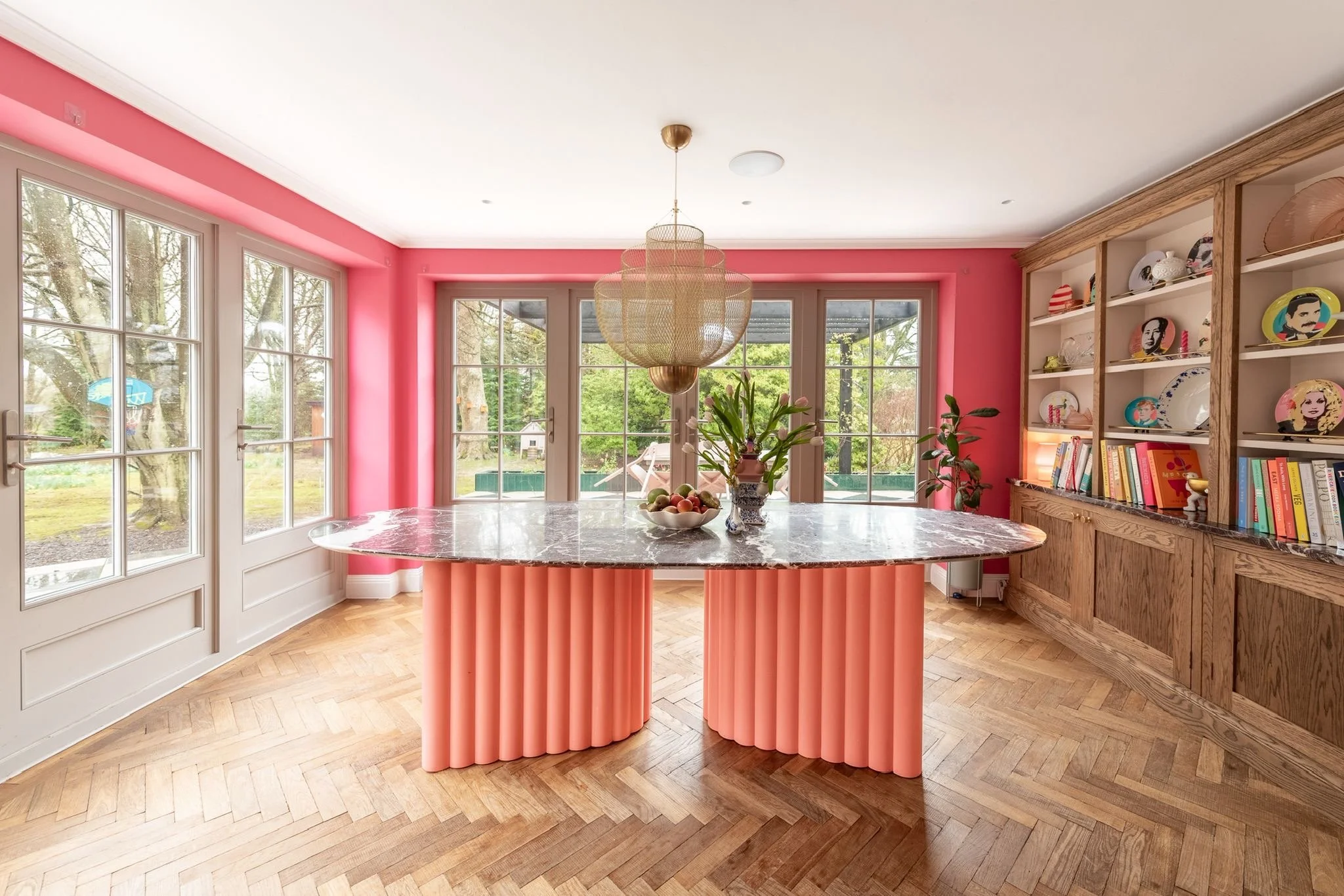 The Parisian Table