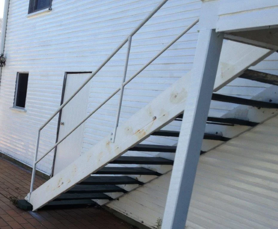 Hand rails don't meet legislation