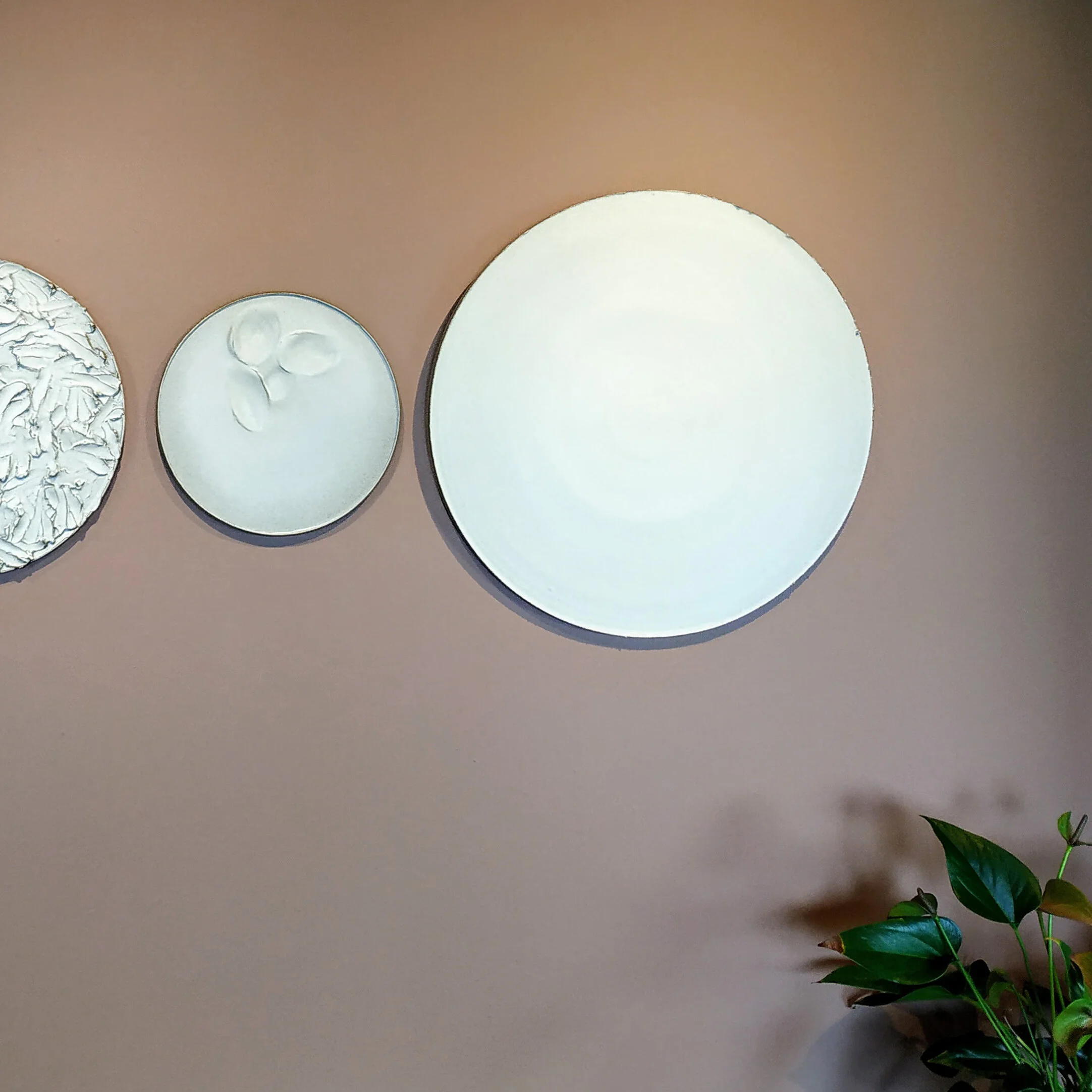 Wall objects.
