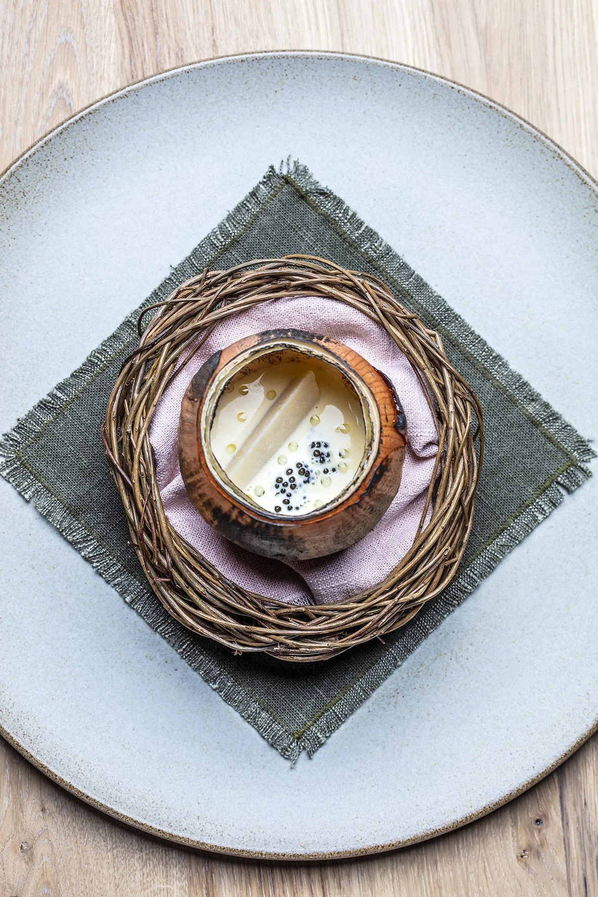 under-lindesnes-broch-3034 lite.jpg