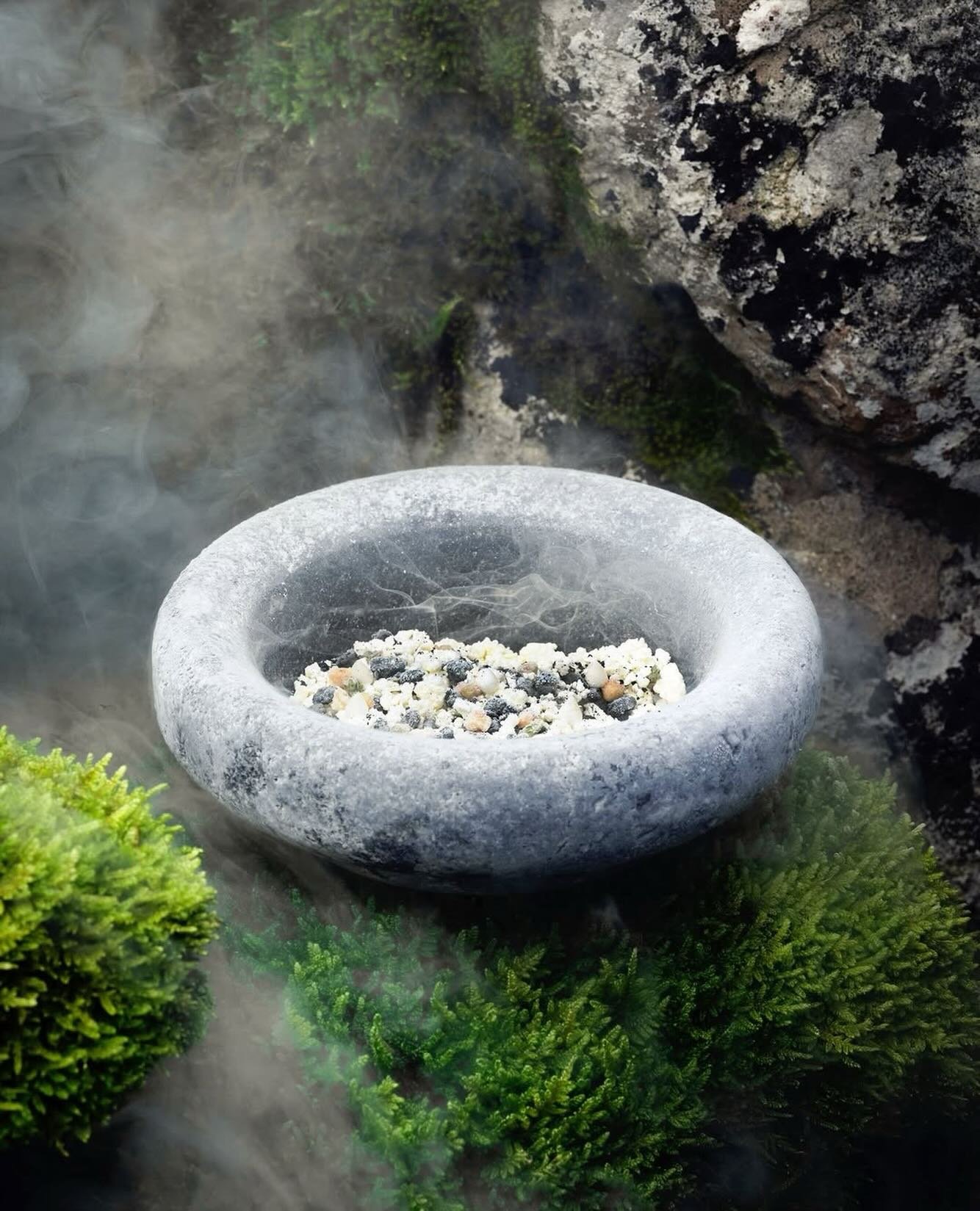 The ROCKY (quite frozen it seems!) at @lenclume ⭐️⭐️⭐️ in Cartmel, UK. It&rsquo;s been more than 10 years since we designed and made this bowl, the very first Odd Standard product, we&rsquo;re beginning to think it&rsquo;s here to stay!
__
@lenclume 