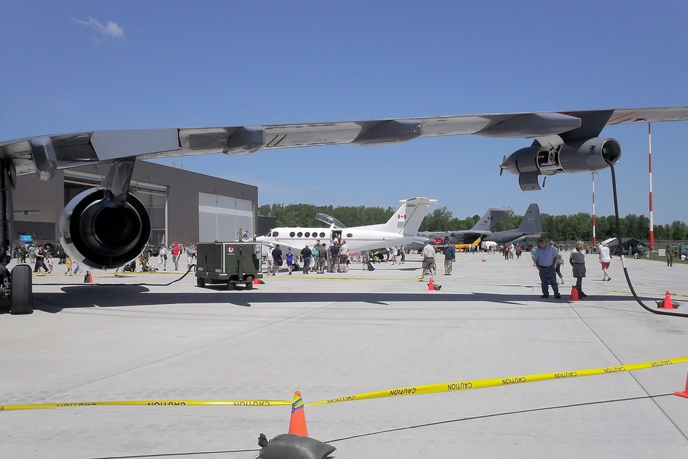 Polaris tanker and Beech Super King Air