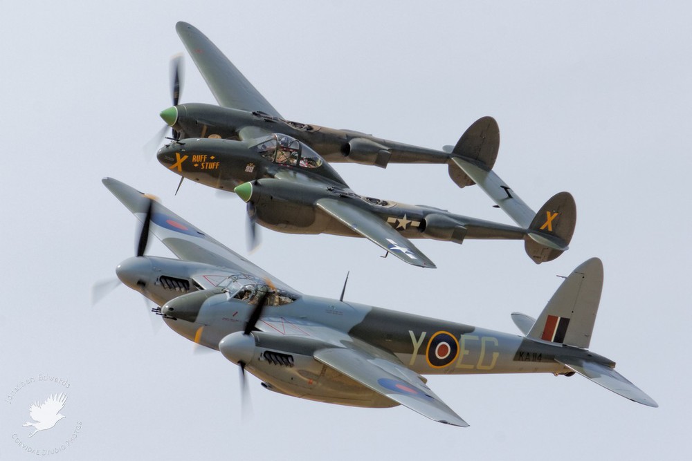 de Havilland Mosquito and P-38 Lightning "Ruff Stuff"