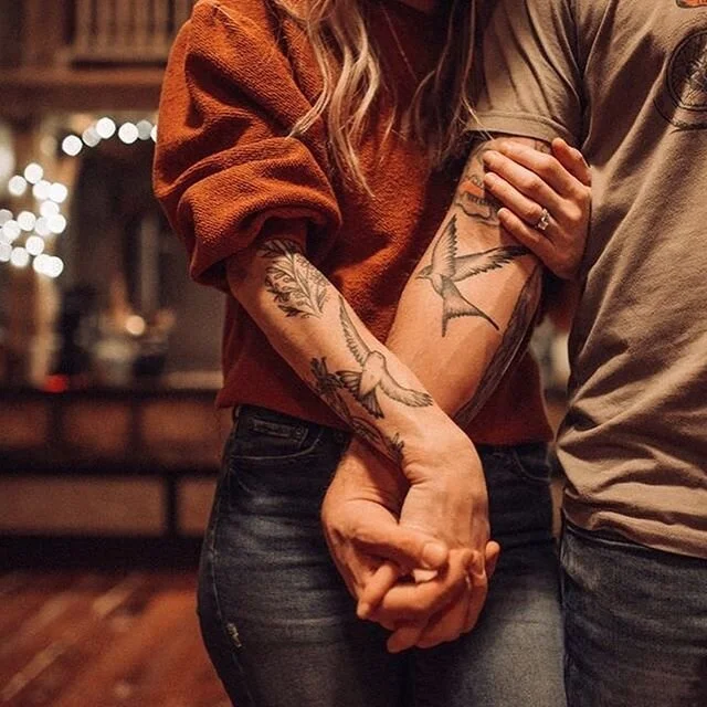 We celebrated our 10th anniversary yesterday, and today we celebrate Andrews 34th birthday Last night was spent at @bentapplefarm in an equipment shed that was turned into an Airbnb. It was the best reset and I’m just feeling so grateful for th