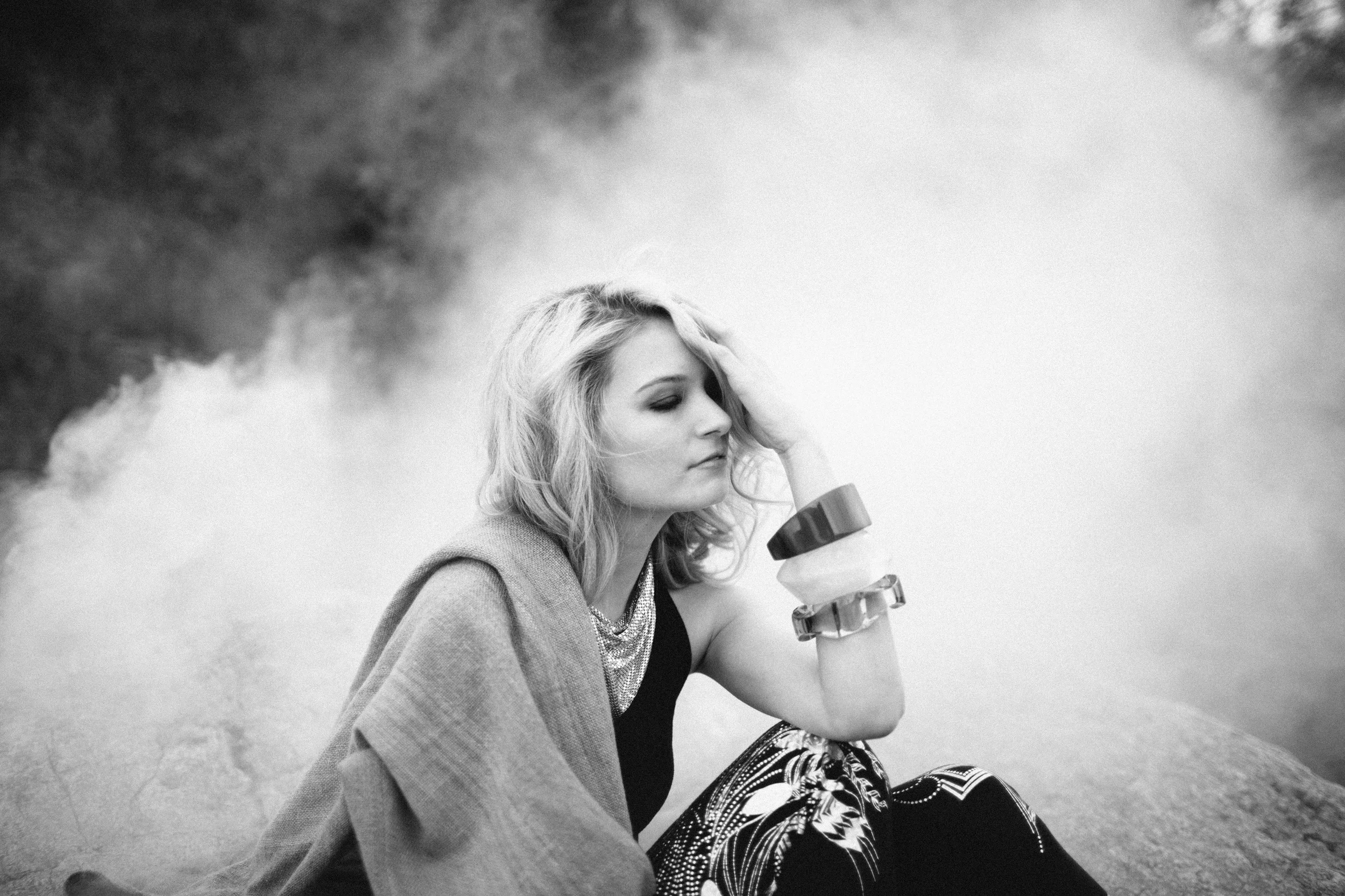 Velvet_Dust_Smoke_Editorial_002.jpg