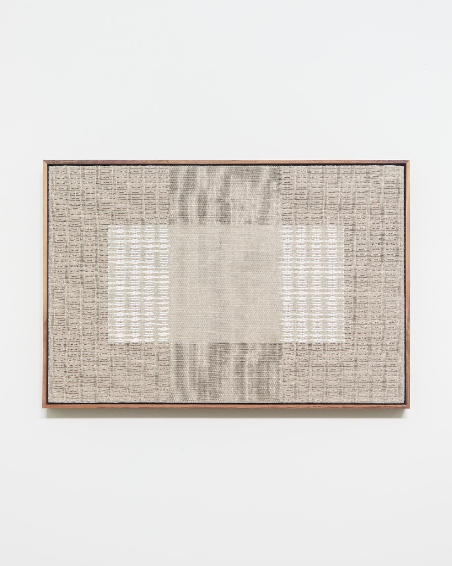 New work at Art Market Hamptons with @alisonmilneco !

Lace on White I
24&rdquo; x 36&rdquo;
Hand woven linen over flashe paint
2022