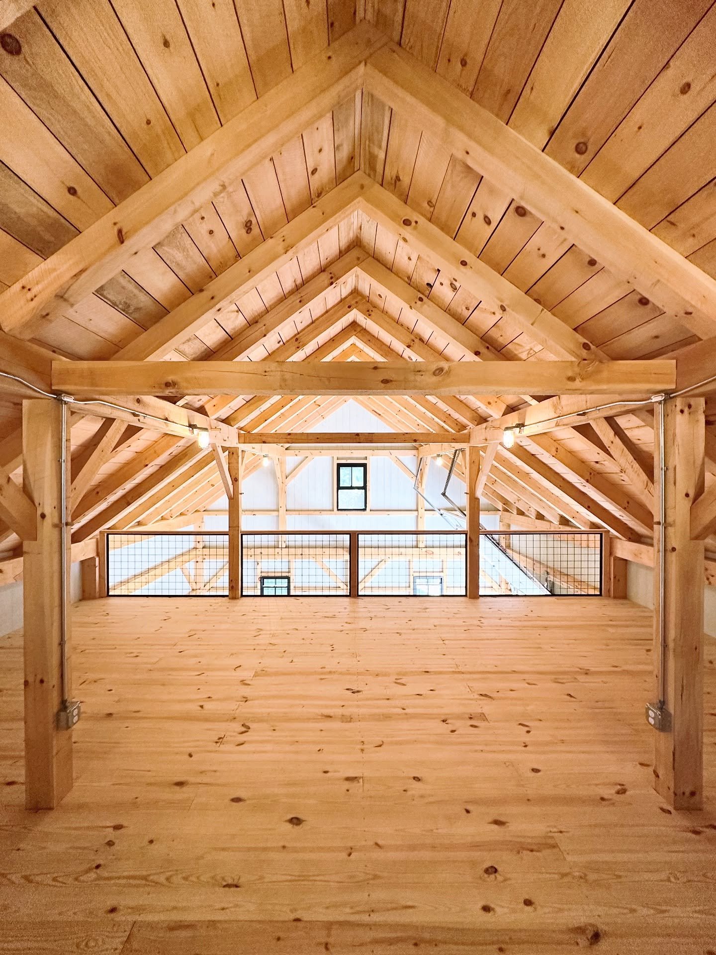 Inside our newly completed timber frame barn in #oldlymect 

- designed by @blockdesignbuild 
- built by @blockdesignbuild 

#newbarn #designbuild #design #timberframe #postandbeam #handcut