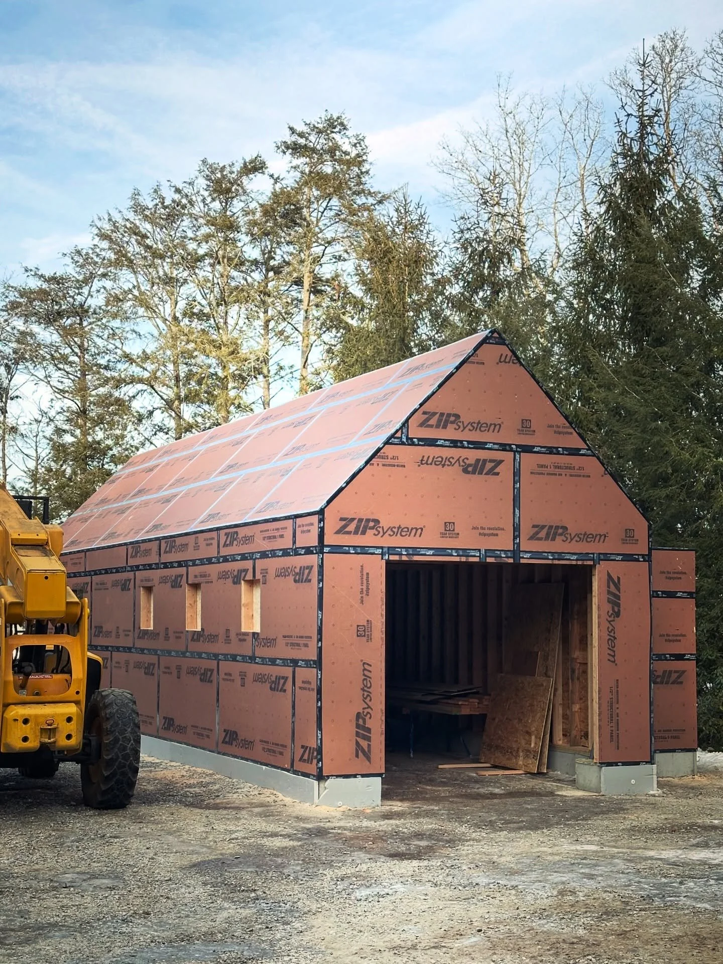 Zipped and ready for the storm in #lymect 

-designed by @blockdesignbuild 
-built by @blockdesignbuild 
-interiors by @blockdesignbuild 

#modernesdesign #adu #guesthouse #garage