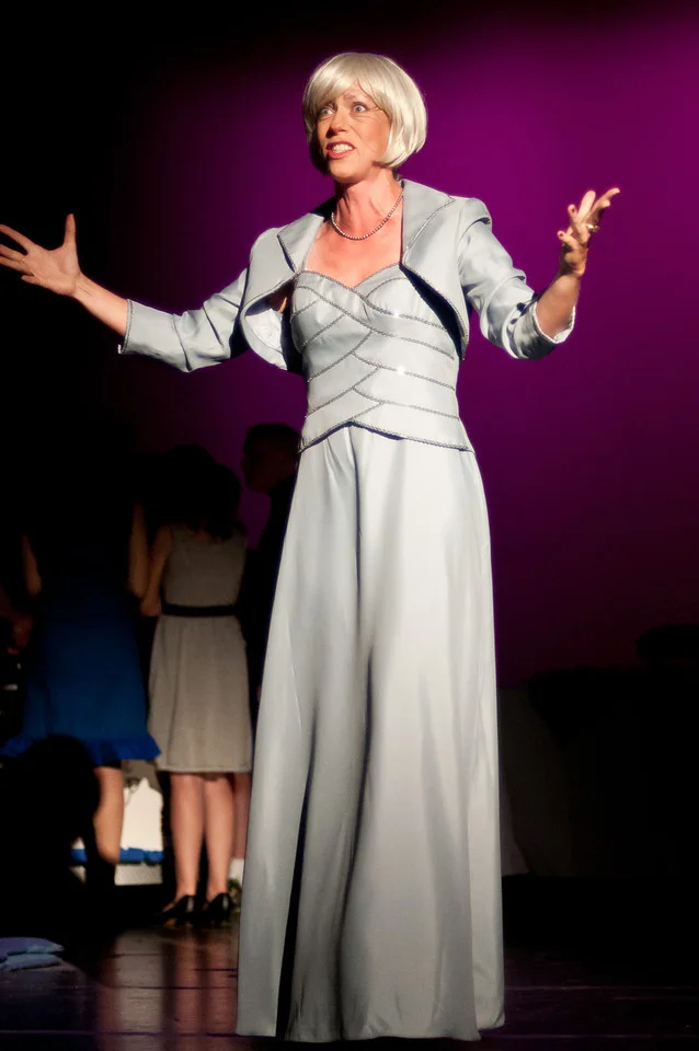 Lady Sangazure in The Sorcerer
