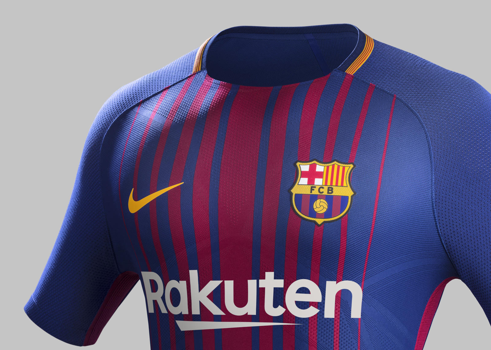 Fy17-18_Club_Kits_H_Crest_Match_FCB_R_rectangle_1600.jpg