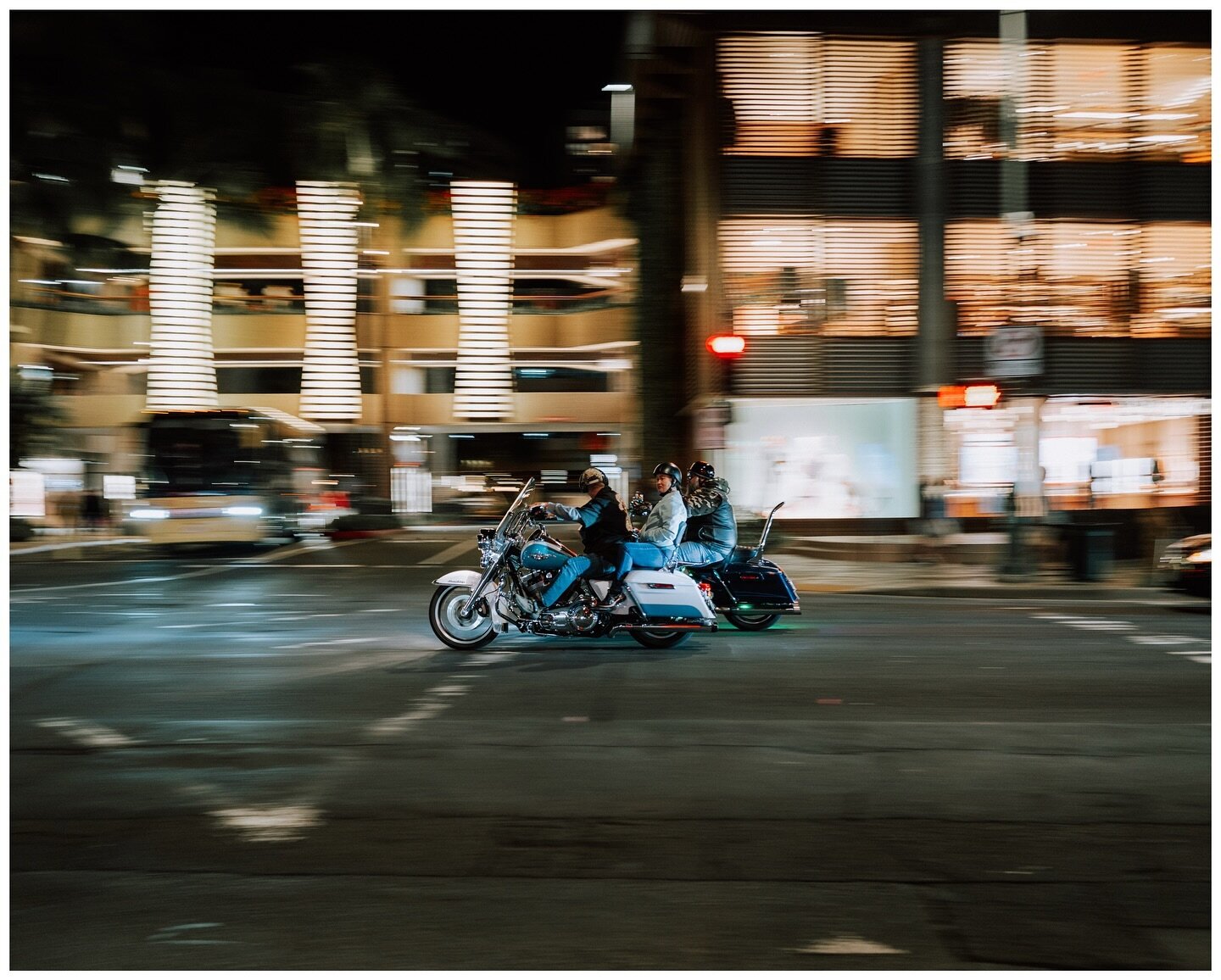 &ldquo;memories from the trip to Hawaii&rdquo; coming soon&hellip;.
.
.
Leica Q3 / Summilux 28
.
.
#hawaii #waikiki #honoluluhawaii #streetphotography #streets #leicaq3 #summilux28mm #28mm #iamjohnyooarchives