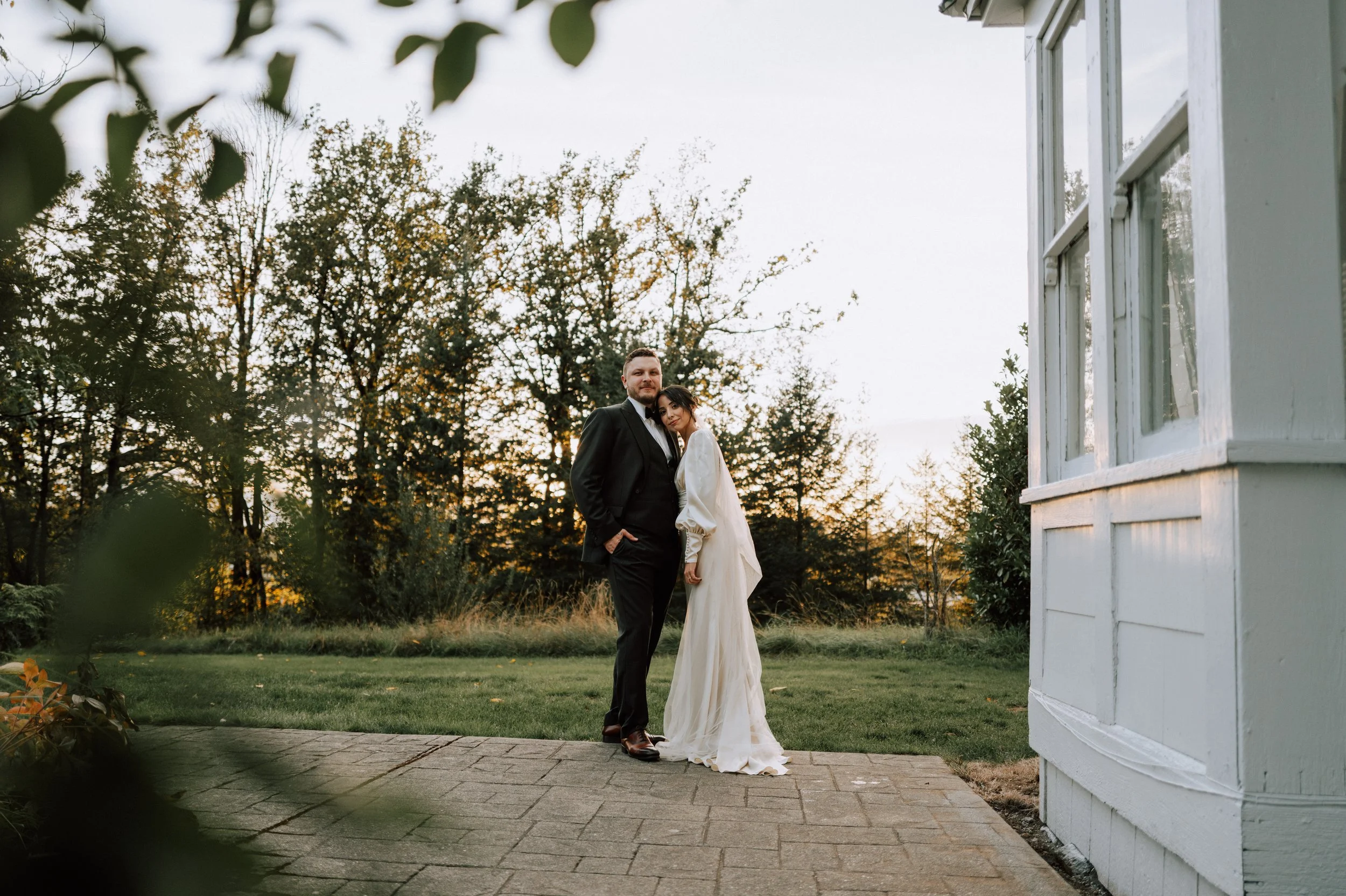 Bride and groom during sunset wedding portraits at Estate 248 in Langley, British Columbia.