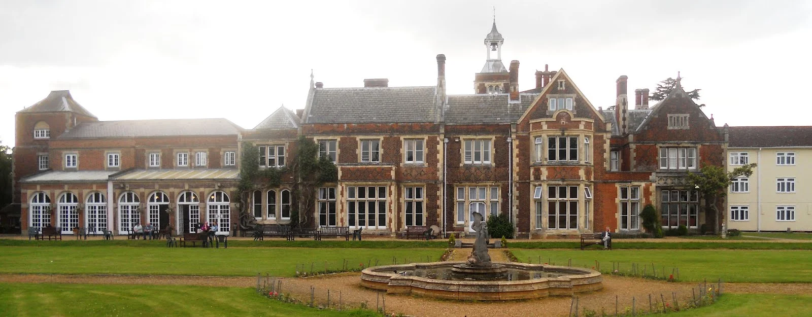 2004: "Keeping God’s Covenant" (High Leigh, England, 13-20 Aug.)