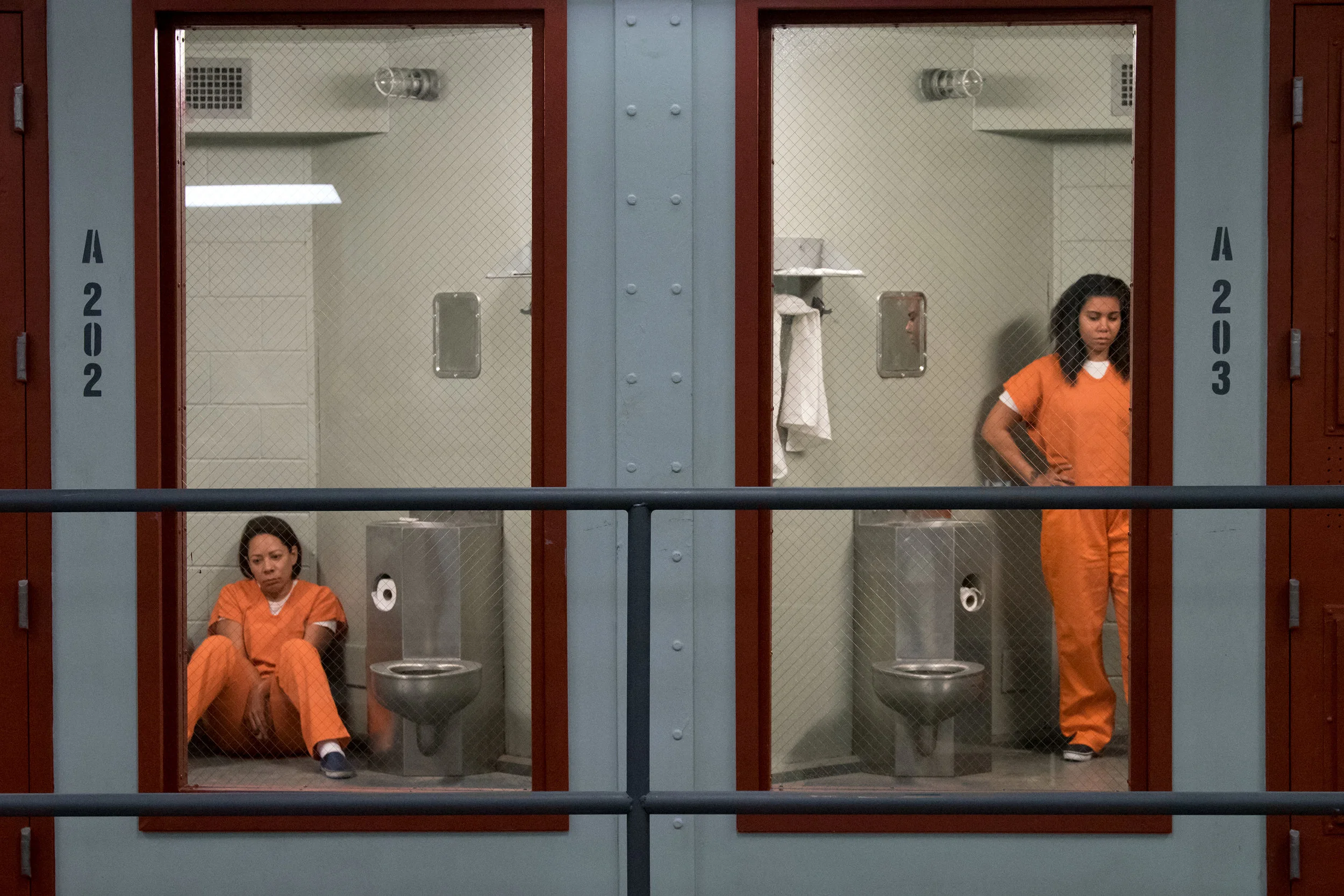 OITNB_601_Unit_00011_R.JPG