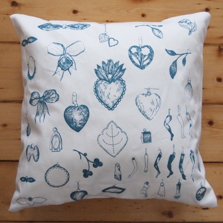 Charm Cushion
