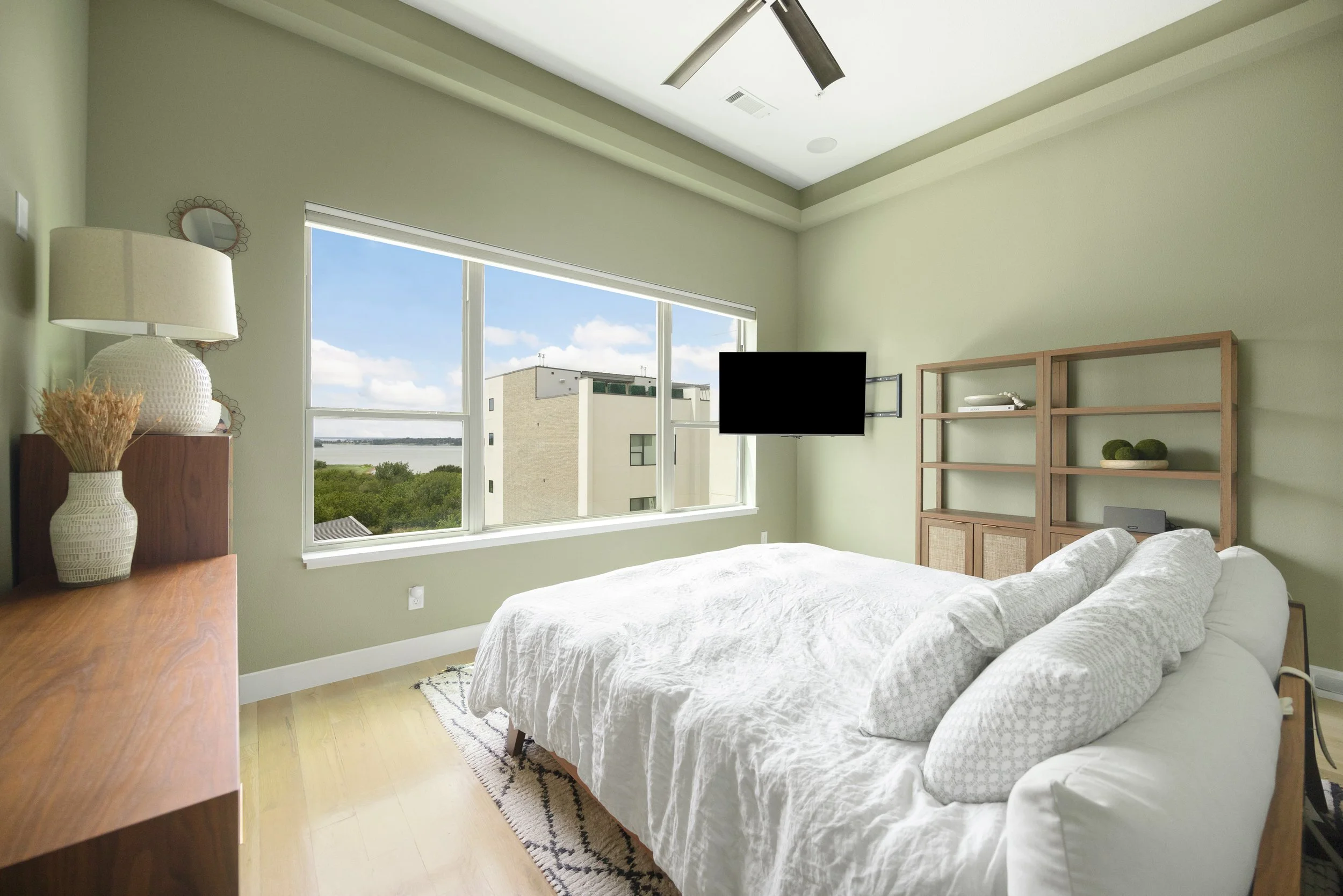 4928 Blaines View Drive-08.12.2025-GRNWRKS Media-19.jpg