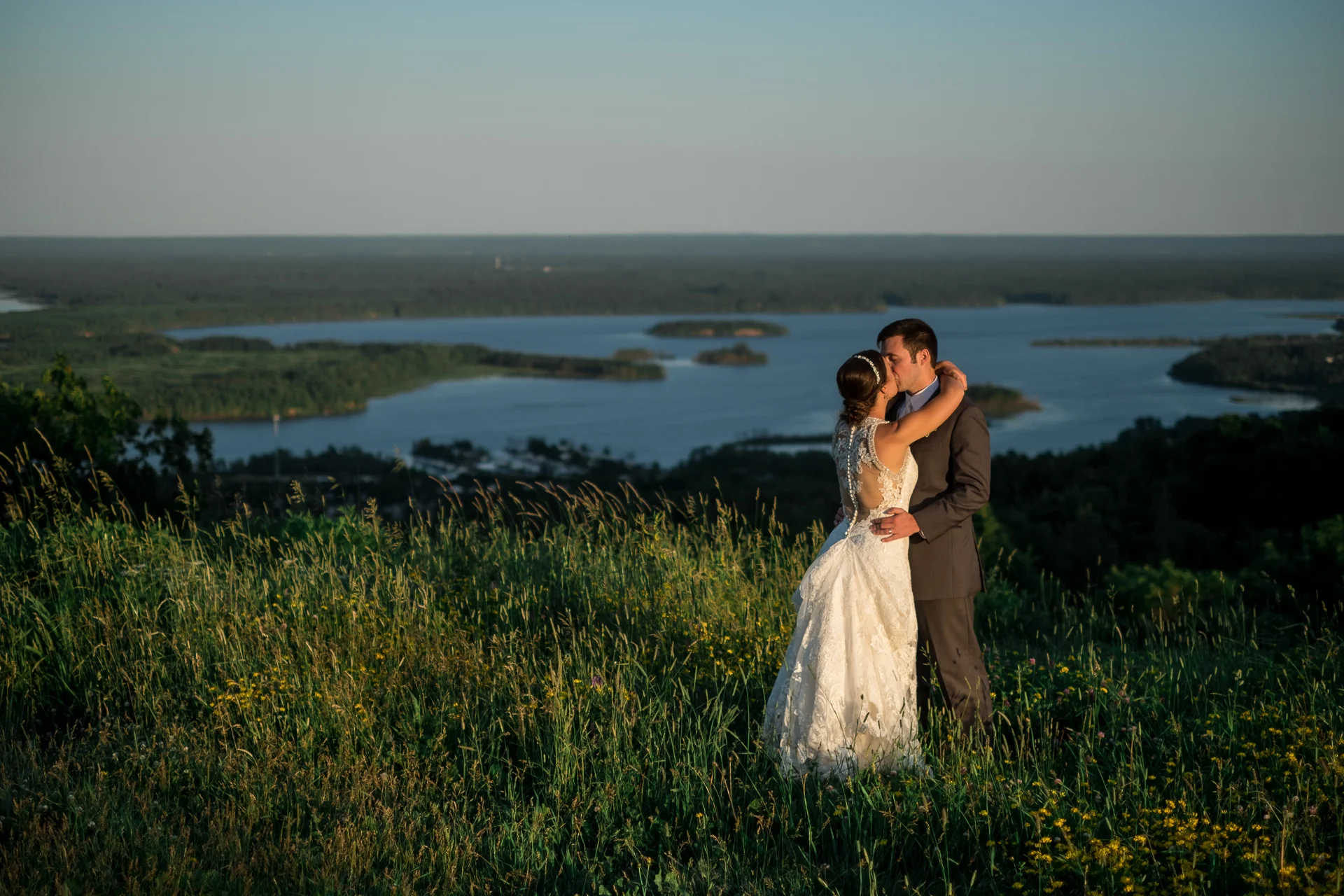 StaciDesign-Duluth-Wedding-Photography-1.jpg