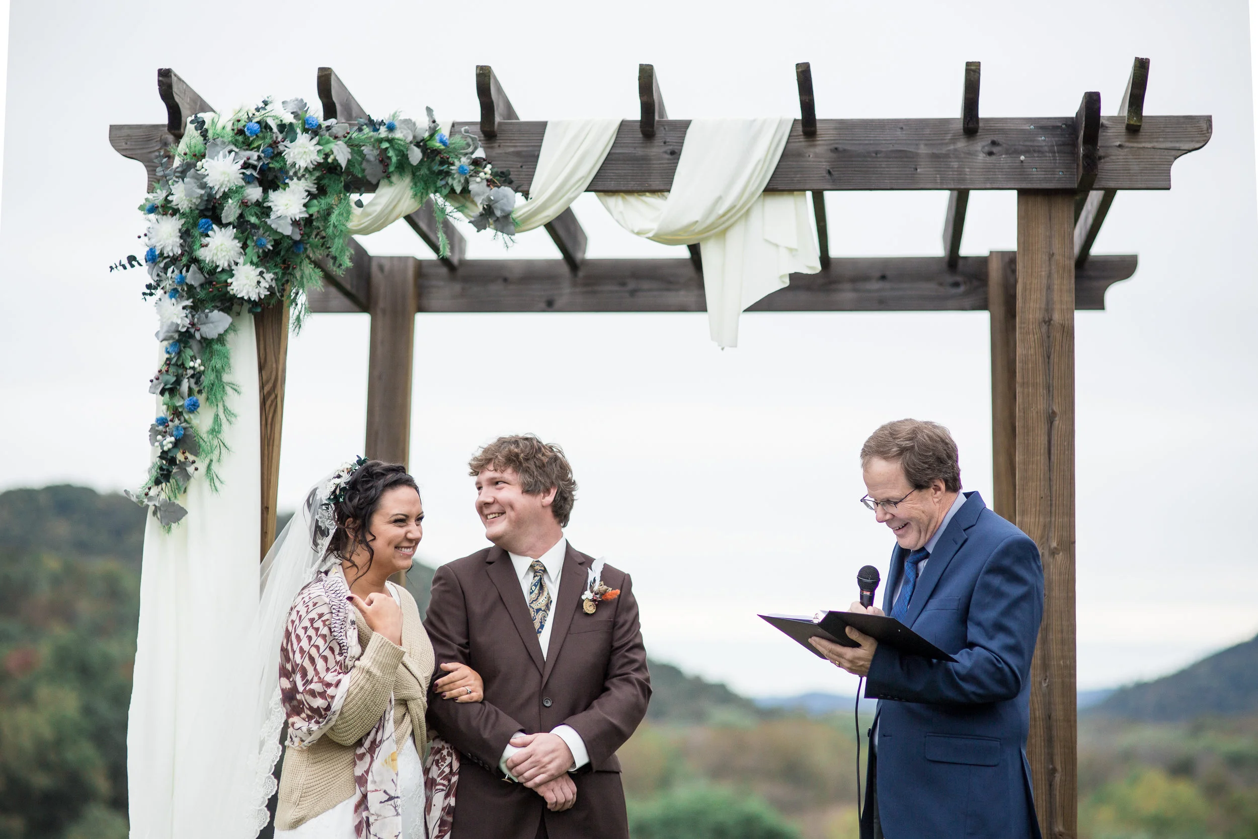 StaciDesign-MN-Winona-boho-wedding-39.jpg