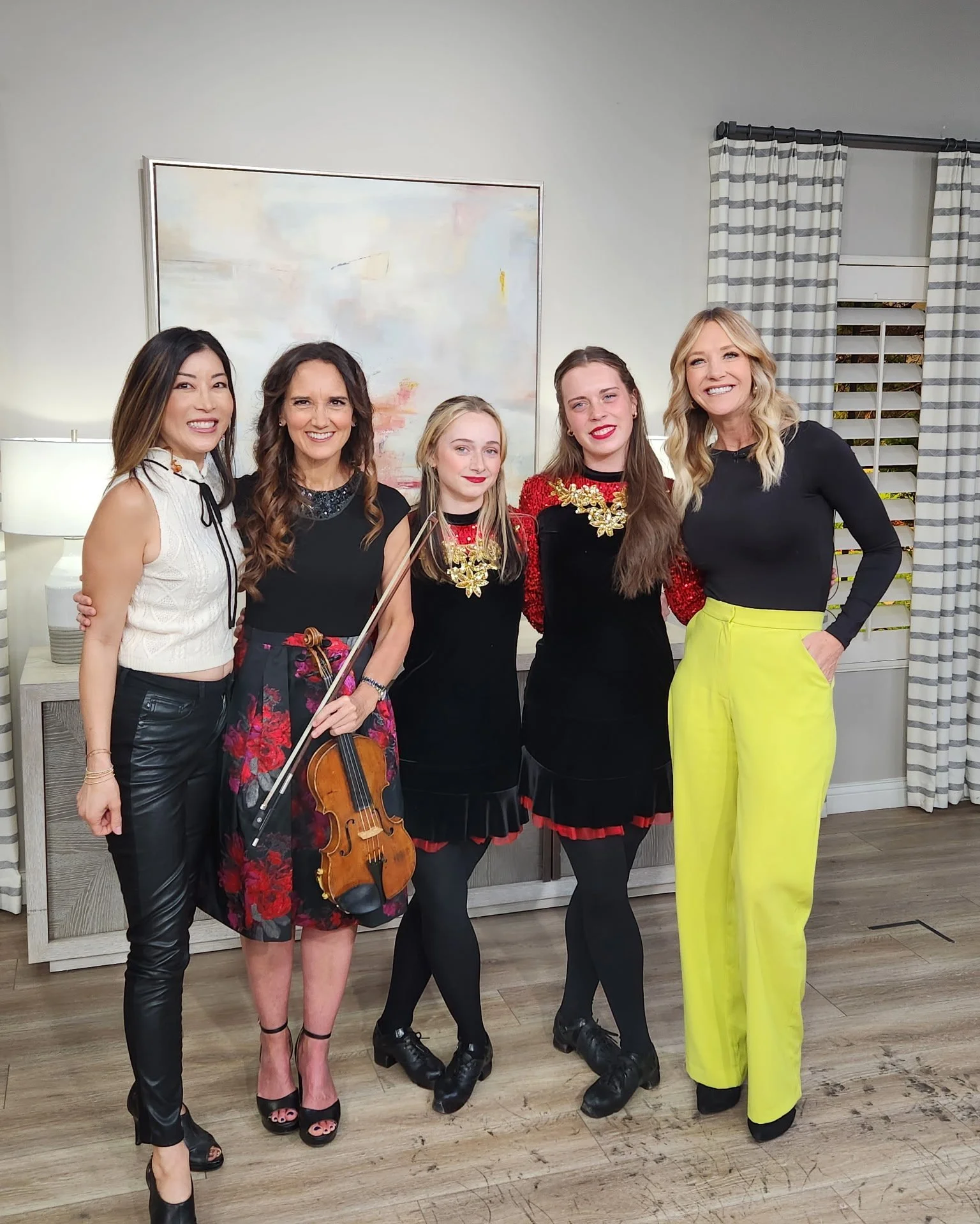 Friends! I am honored to have been interviewed on Good Things Utah. We talked about life, family, and our upcoming tour: Joy to the World! A Sacred Celebration. 

We also shared a performance excerpt from the show featuring The Shelley School Of Iris