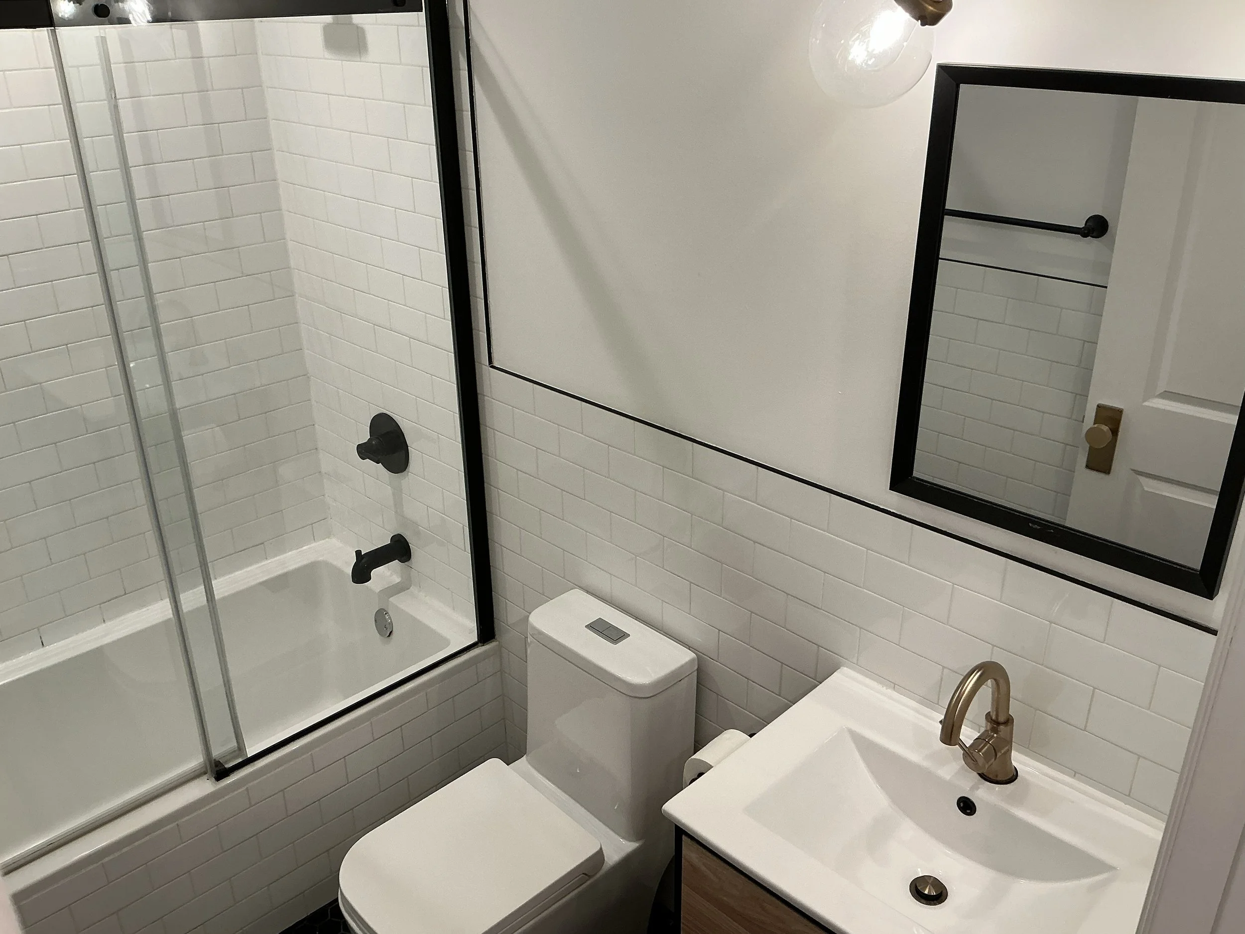bathroom 2.jpg