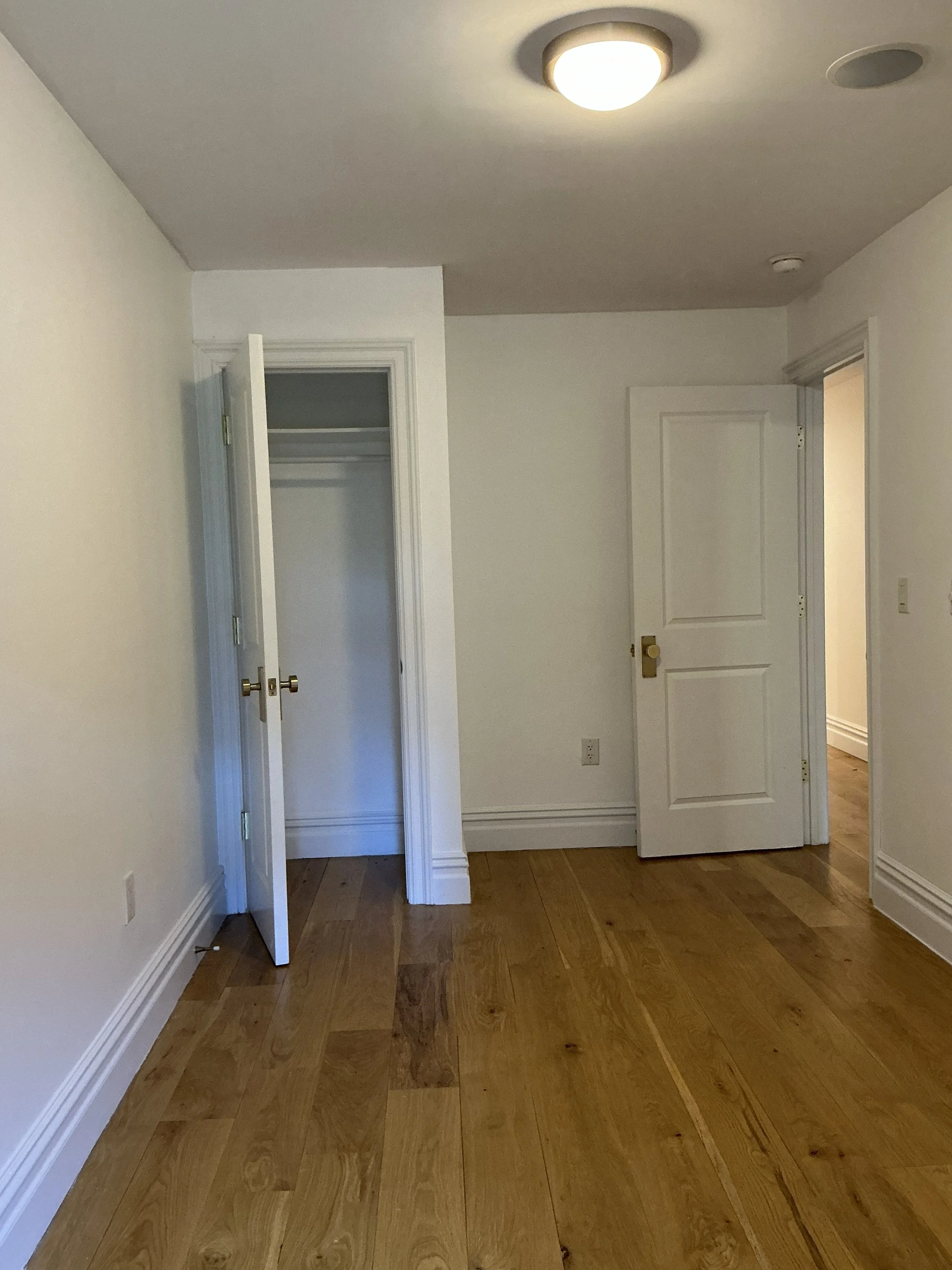 BR 2 w door.jpg