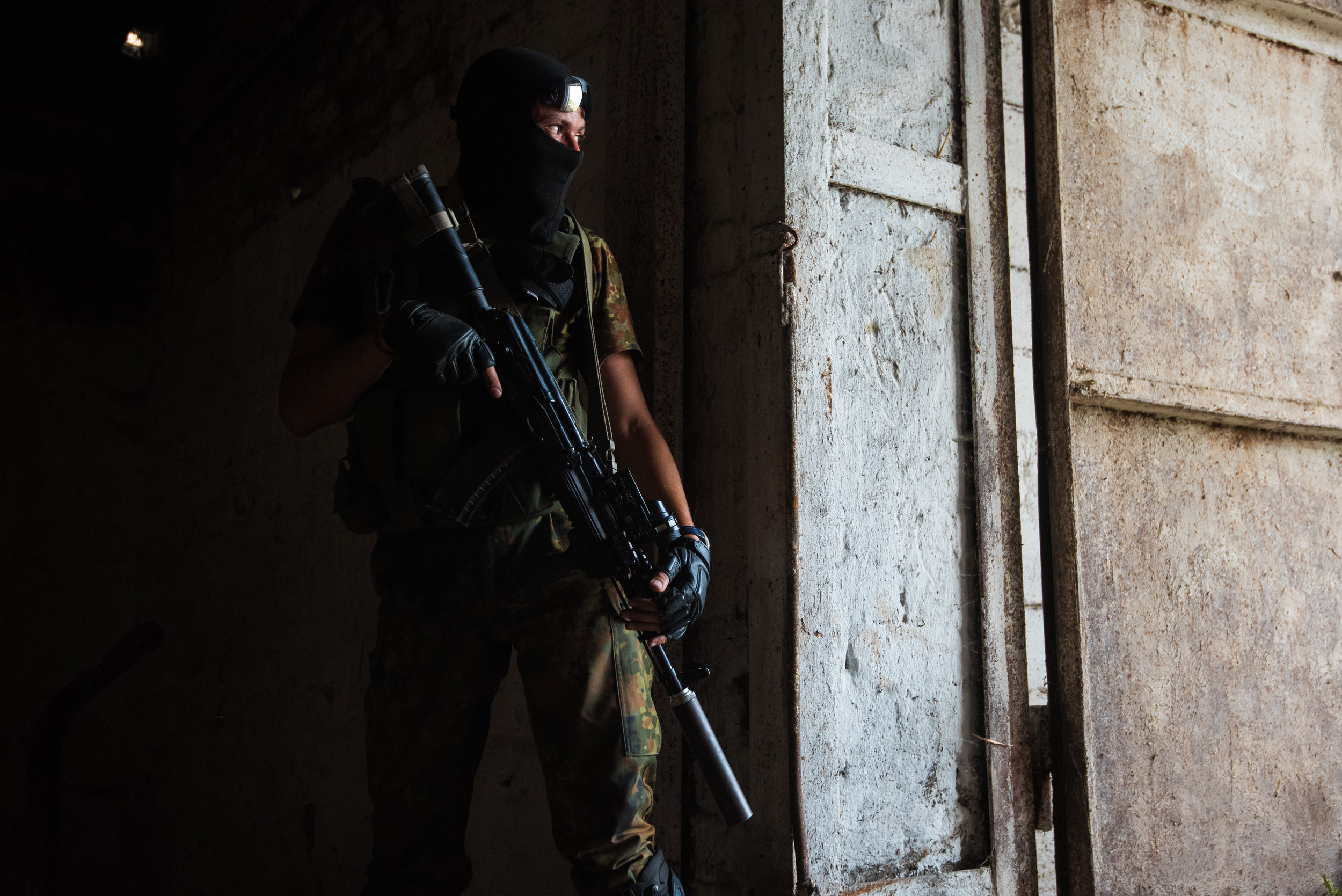  The front line in Ukraine winds like a scar through the countryside. What used to be bucolic farmland has been transformed into a 21st century battle space. Innocuous farm buildings like this old pig sty serve as observation posts and sniper’s nests