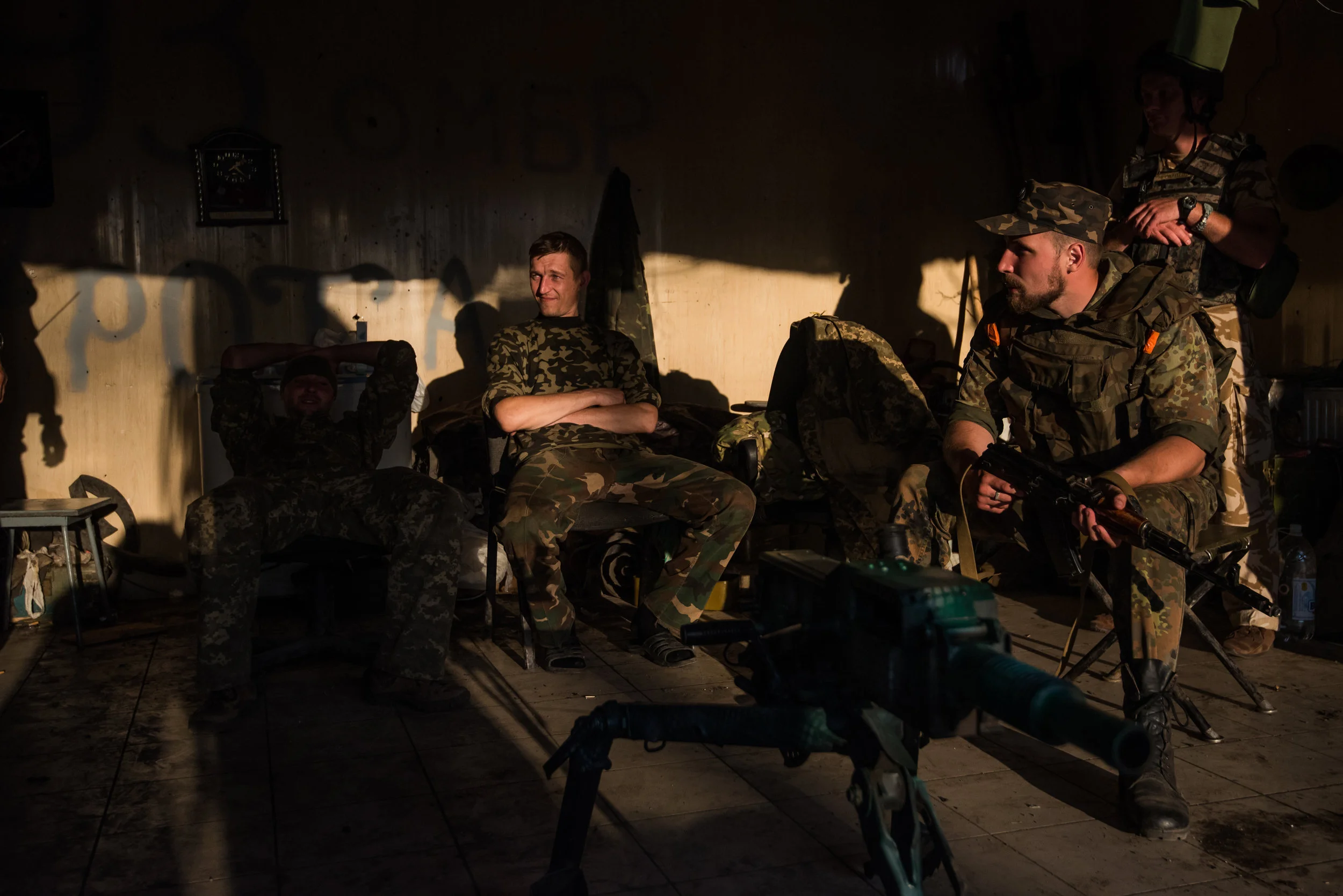 Towns and villages on the front line are mostly devoid of their civilian populations. But new, heavily armed residents have arrived. In Pisky, only a few kilometers outside of Donetsk, abandoned luxury homes garrison hundreds of Ukrainian government soldiers.