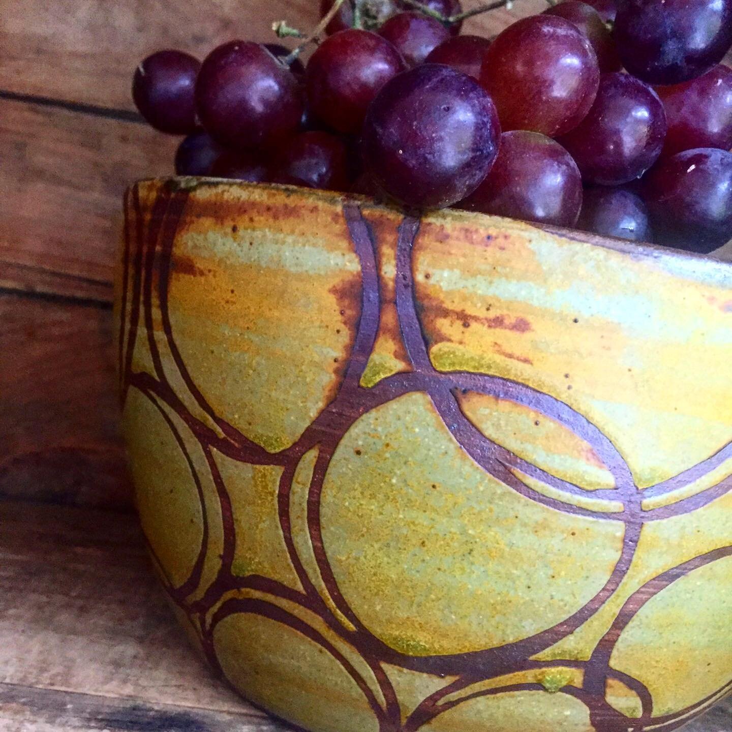 I love having big, sturdy bowls around in the kitchen because you can use them for just about anything - mixing up a batch of cookie dough, tossing a hearty salad, or just filling with fresh fruit for grazing. This rusty circles bowl is a recent fave