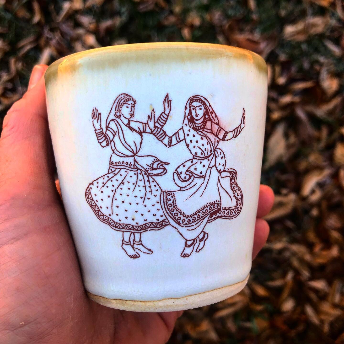 Good morning! Just unloaded some toasty cups and mugs from their decal firing and I&rsquo;m feeling about like these ladies 🥳 Lots left to do today with setting up for the @marshallhandmademarket this weekend but it&rsquo;s the home stretch!

I&rsqu