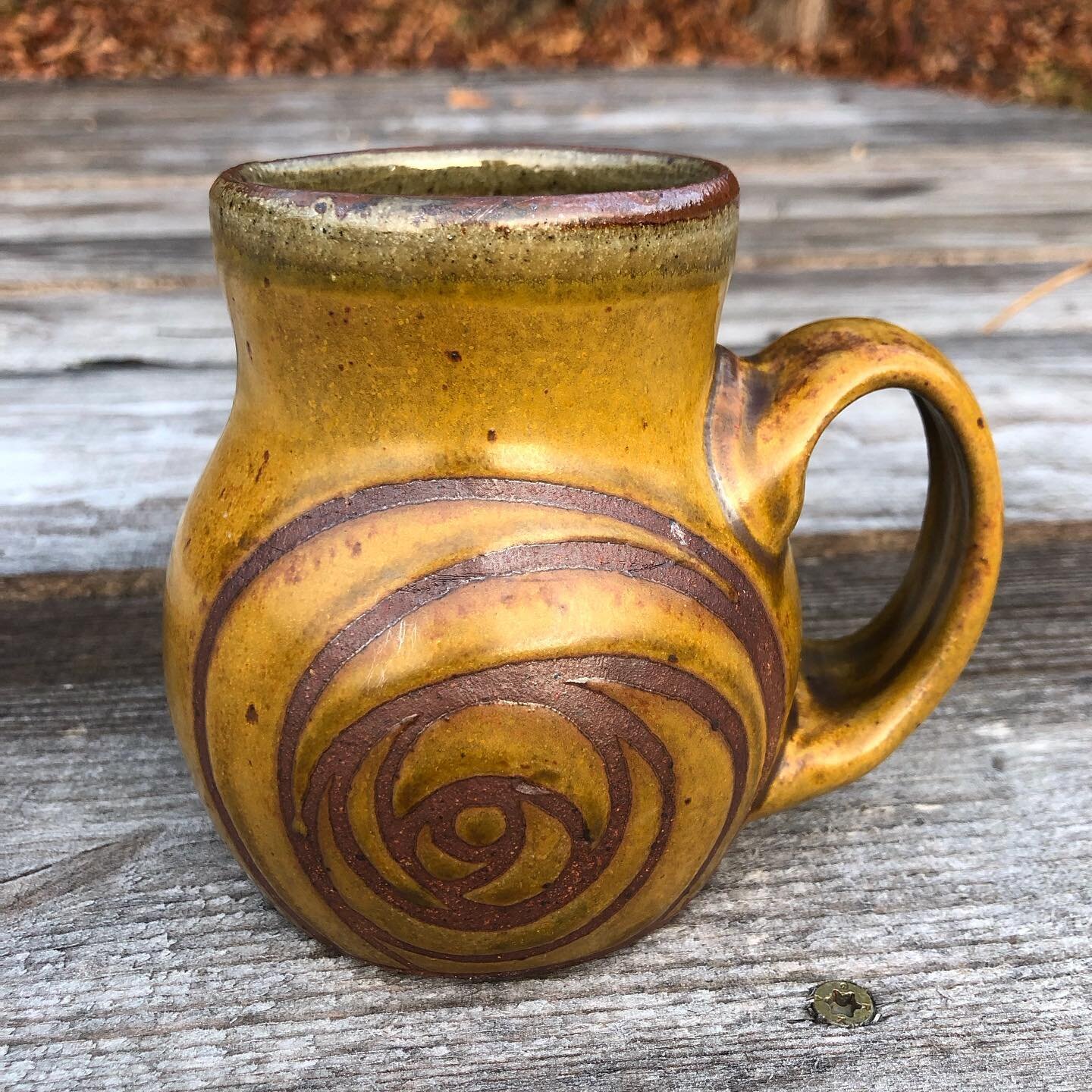 Happy #mugshotmonday!

Y&rsquo;all it has been HARD to get back into a studio groove after the push and jubilation of the @marshallhandmademarket and the several days spent with my wonderful family for our annual Thanksgiving gathering in Ohio right 