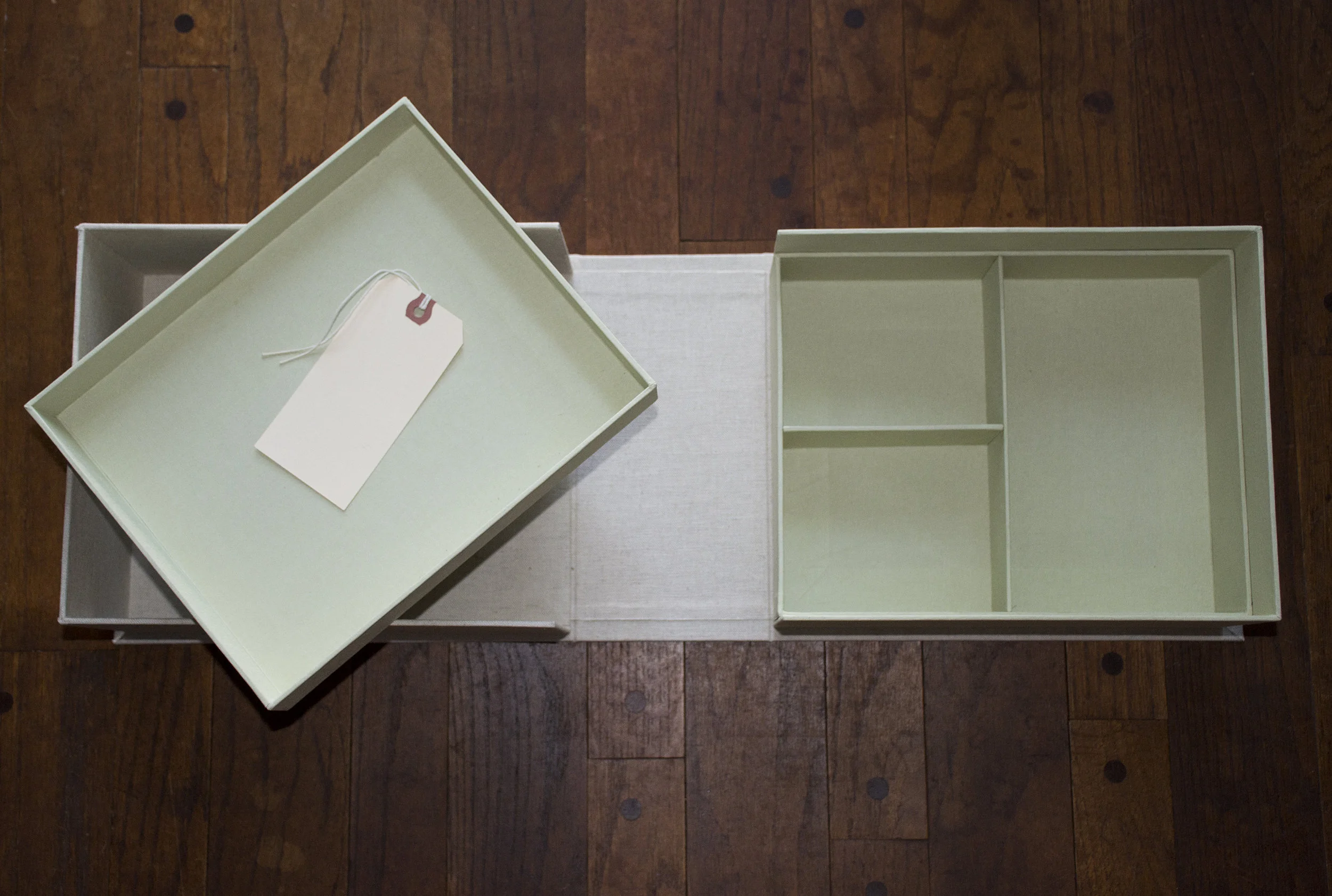 web-N&LBox04.jpg