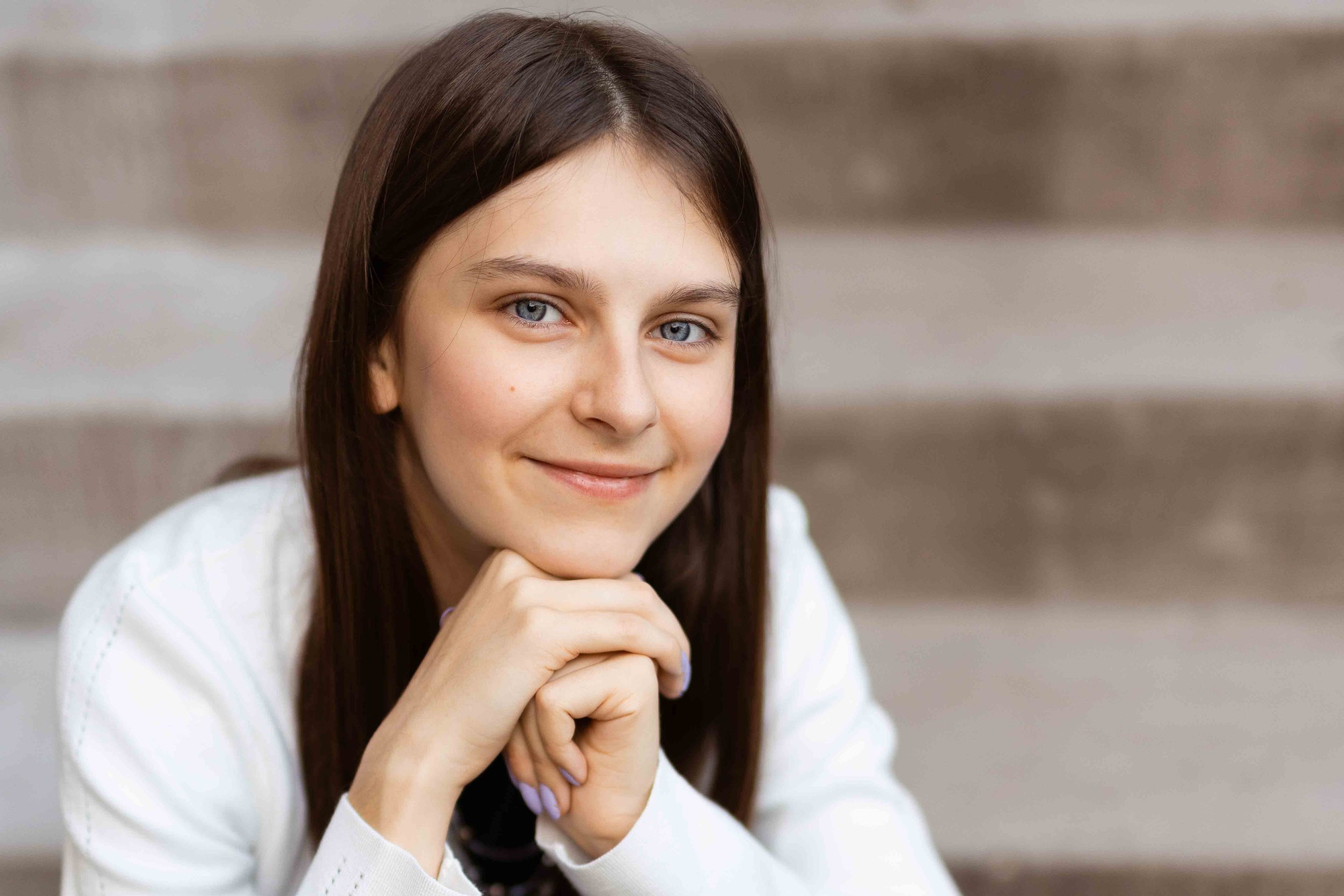 MayabelSeniorPicWebsite-20.jpg