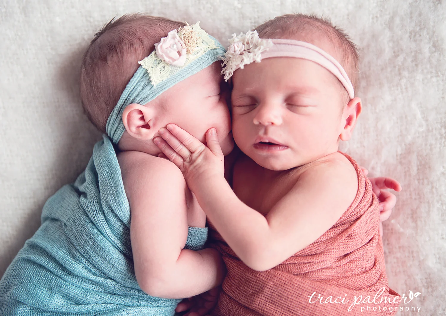  " I love the pictures soo much!! Amazing fantastic job capturing this precious piece of time! My husband rally liked the deign of the fashionable USB! " – Kelly Lanzatella 