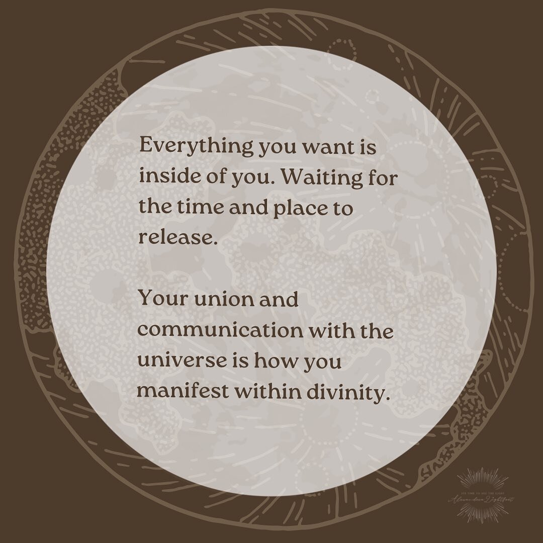 Full Lunar Eclipse and Blood Moon energy update - Here we are. The peak is in front of us. Everything we have been allowing in is at the base of our toes asking us to step past the threshold. To let your fear take over at this moment would be like tu