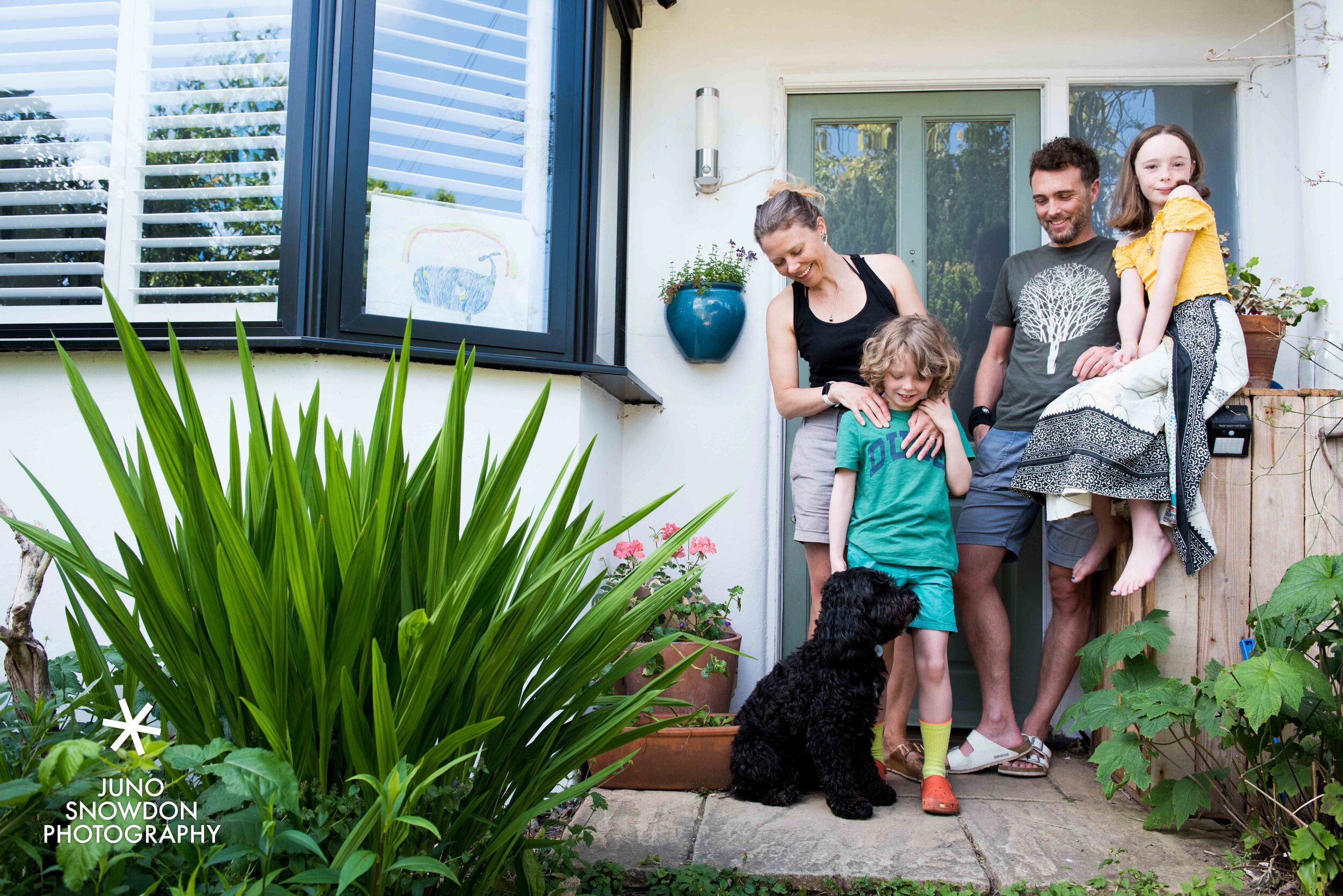 juno-snowdon-photography-doorstep-portraits-8830.jpeg